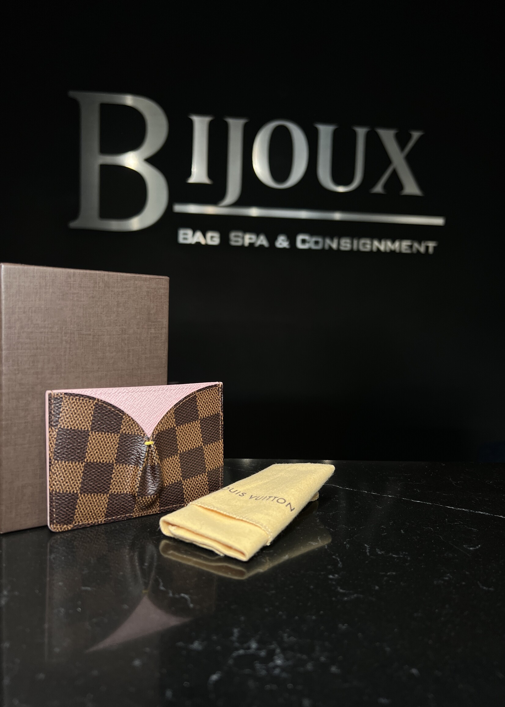 Louis Vuitton Louis Vuitton Caissa Damier Ebene Cardholder