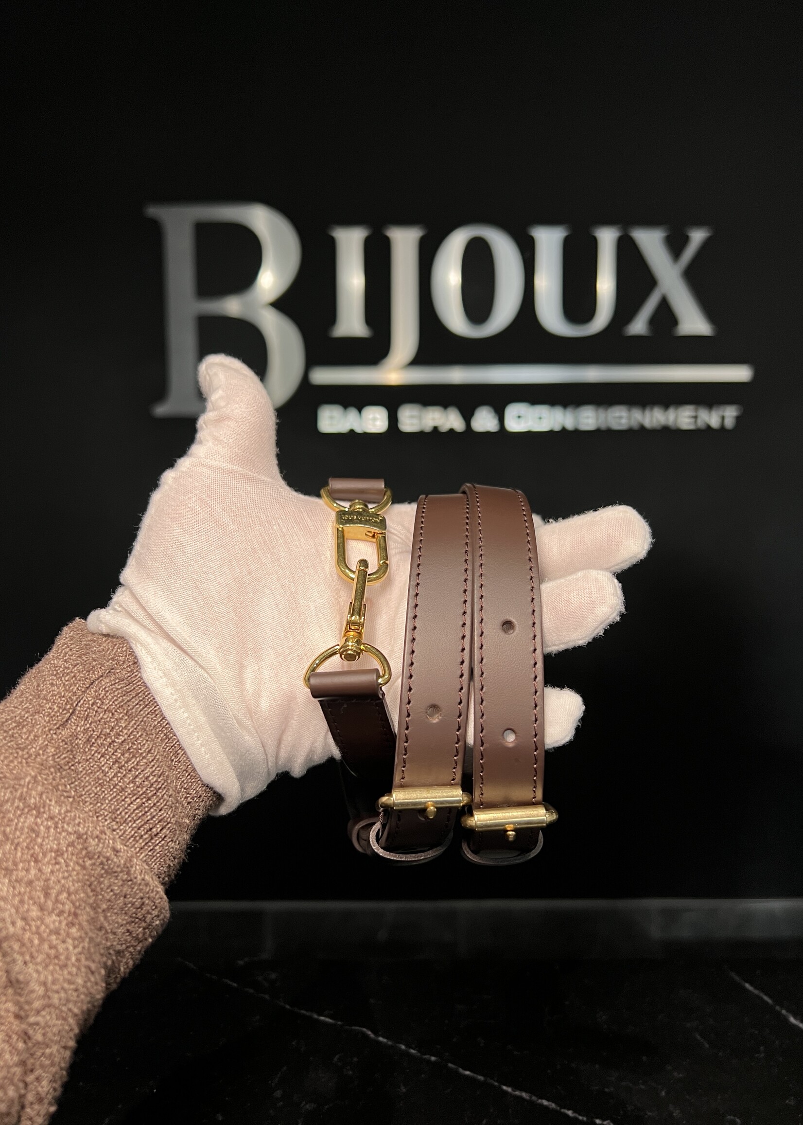Louis Vuitton Louis Vuitton Bandouliere Damier Ebene Speedy 25