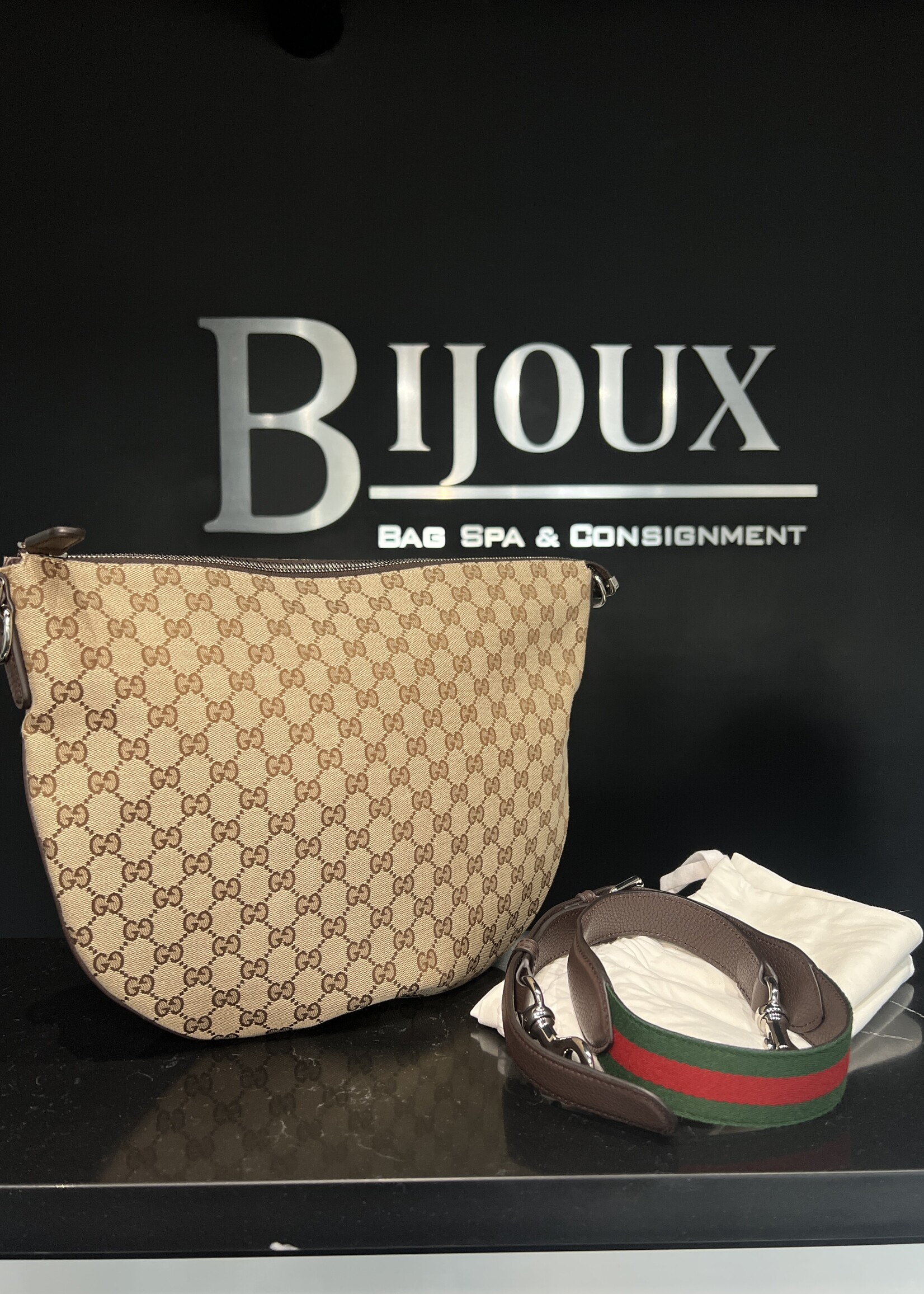 Gucci Gucci GG Canvas Joy Messenger