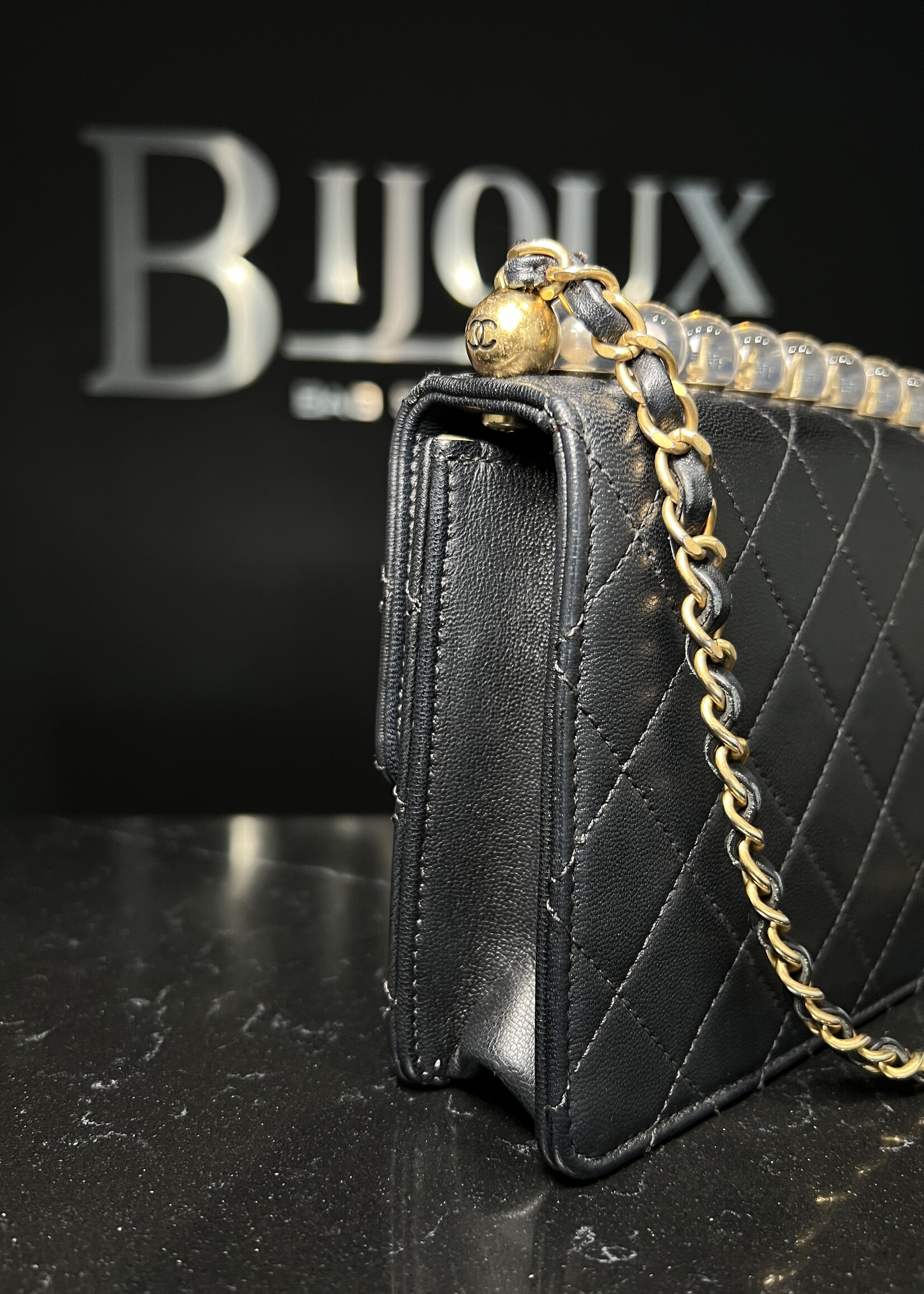 Chanel Chanel Chic Pearl Flap Crossbody