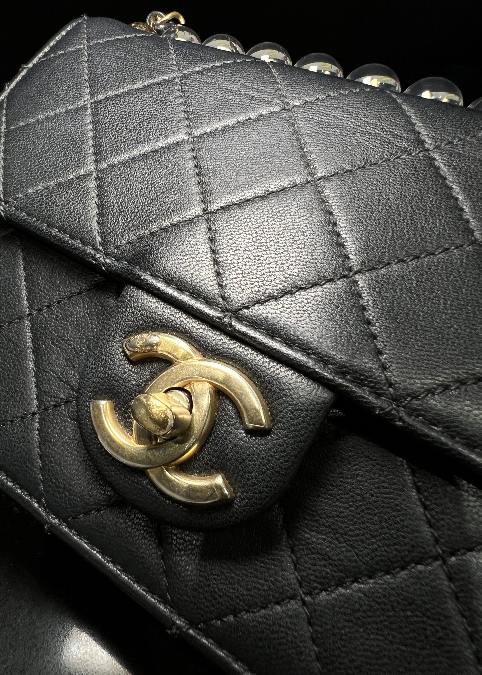 Chanel Chanel Chic Pearl Flap Crossbody