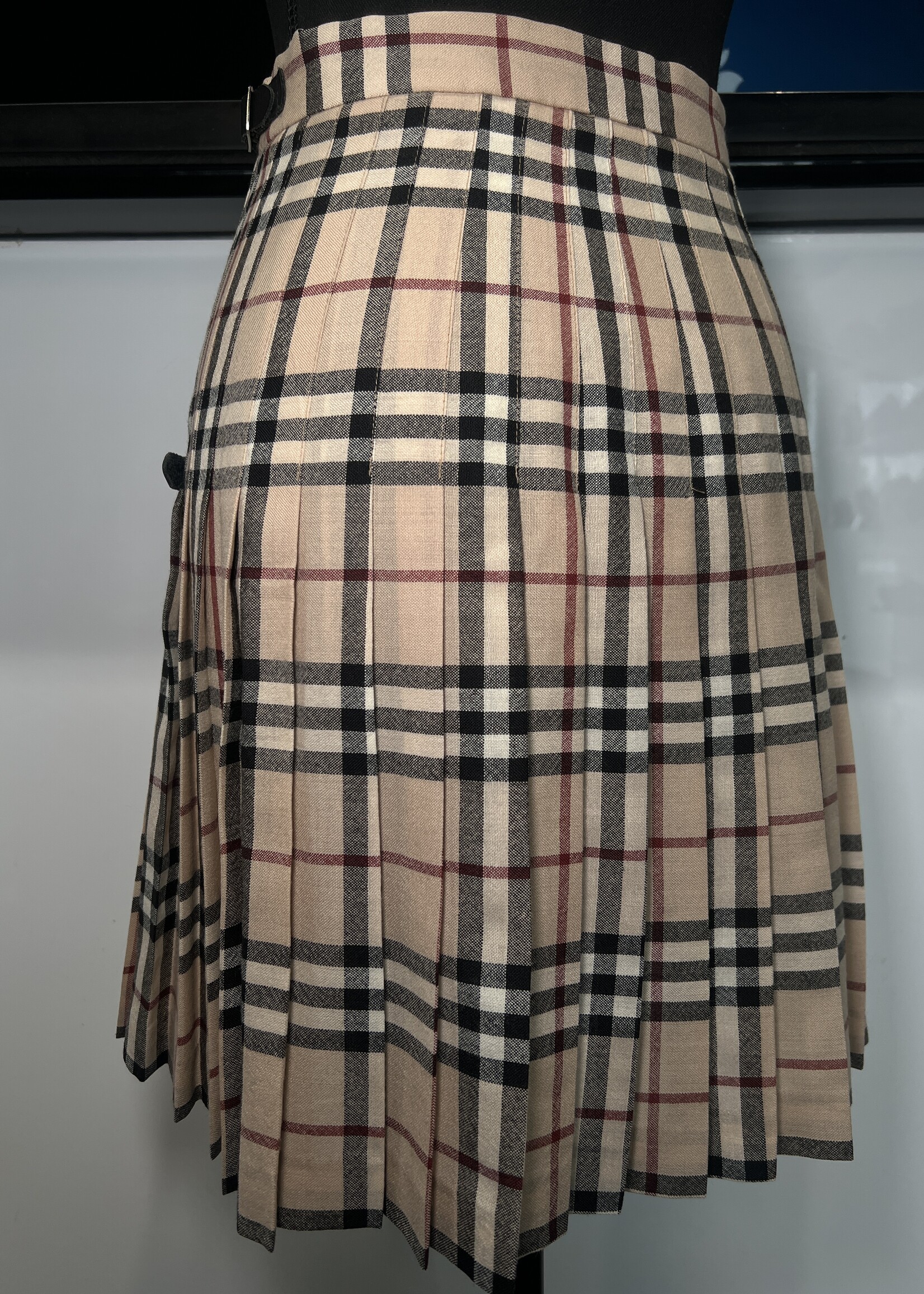 Burberry SOLD- Burberry Nova Check Pleated Wool Skirt  - US 4