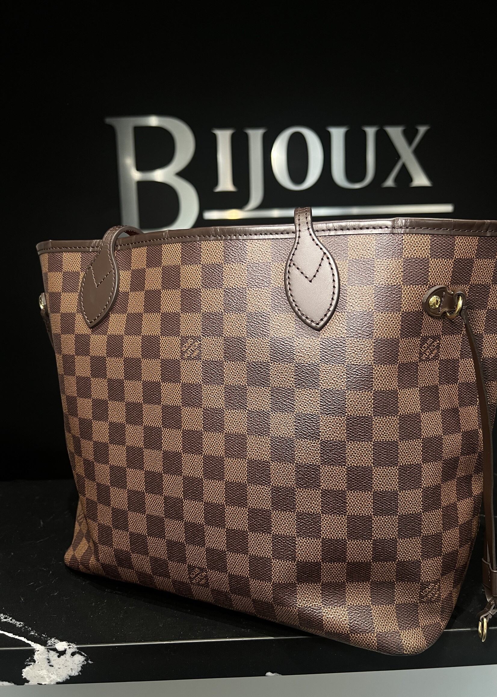 Louis Vuitton Louis Vuitton Neverfull Damier Ebene MM
