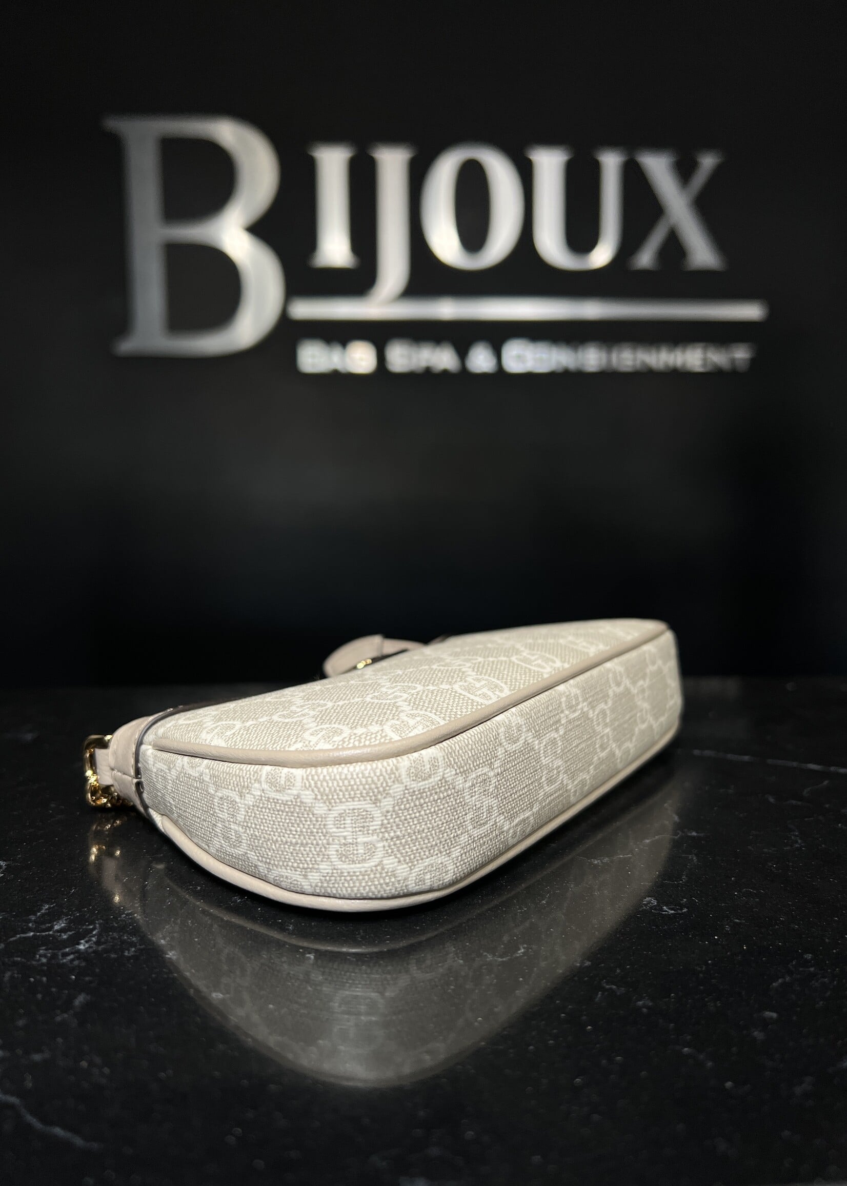 Gucci Gucci GG Supreme Monogram Mini Ophidia Shoulder