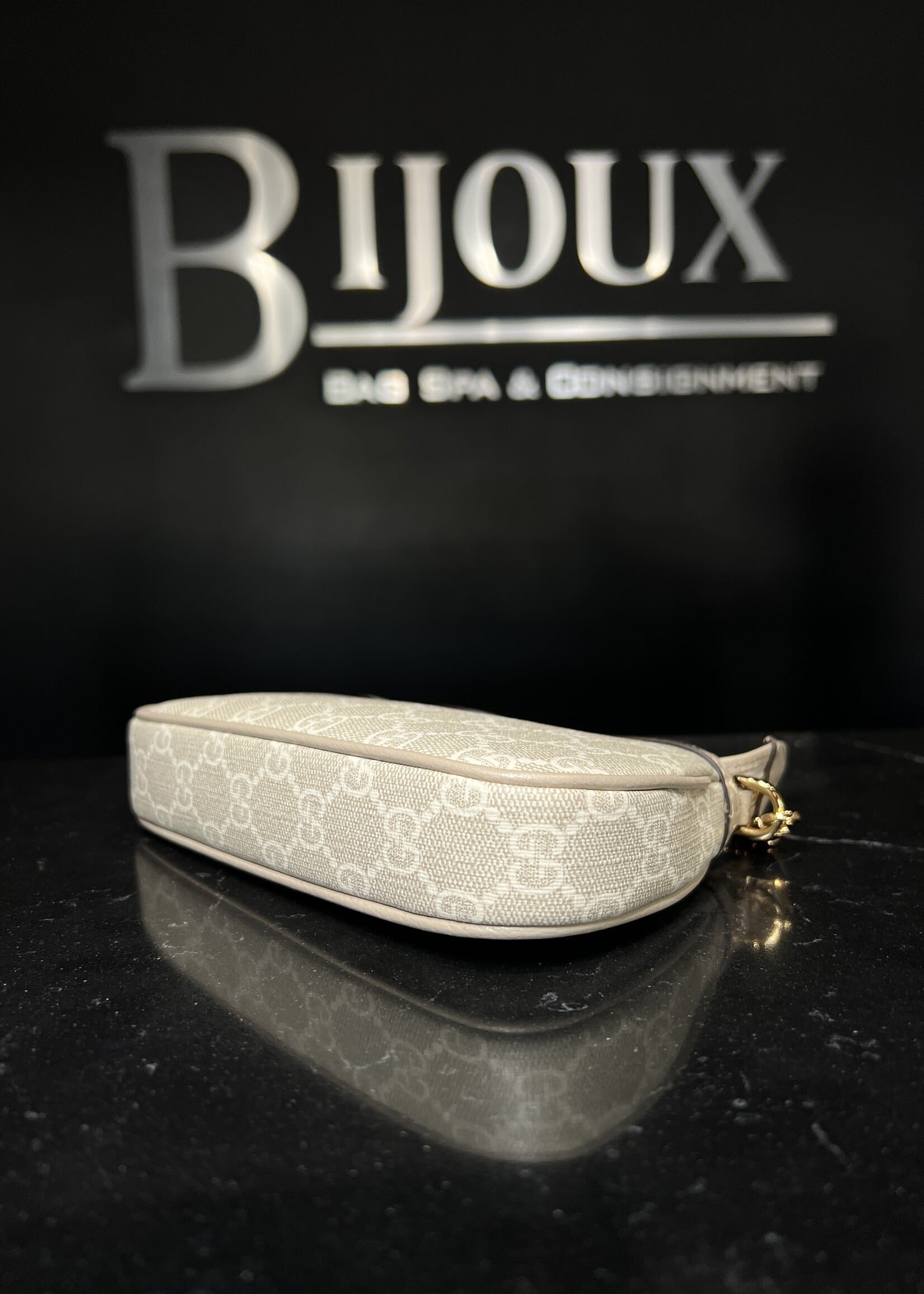 Gucci Gucci GG Supreme Monogram Mini Ophidia Shoulder