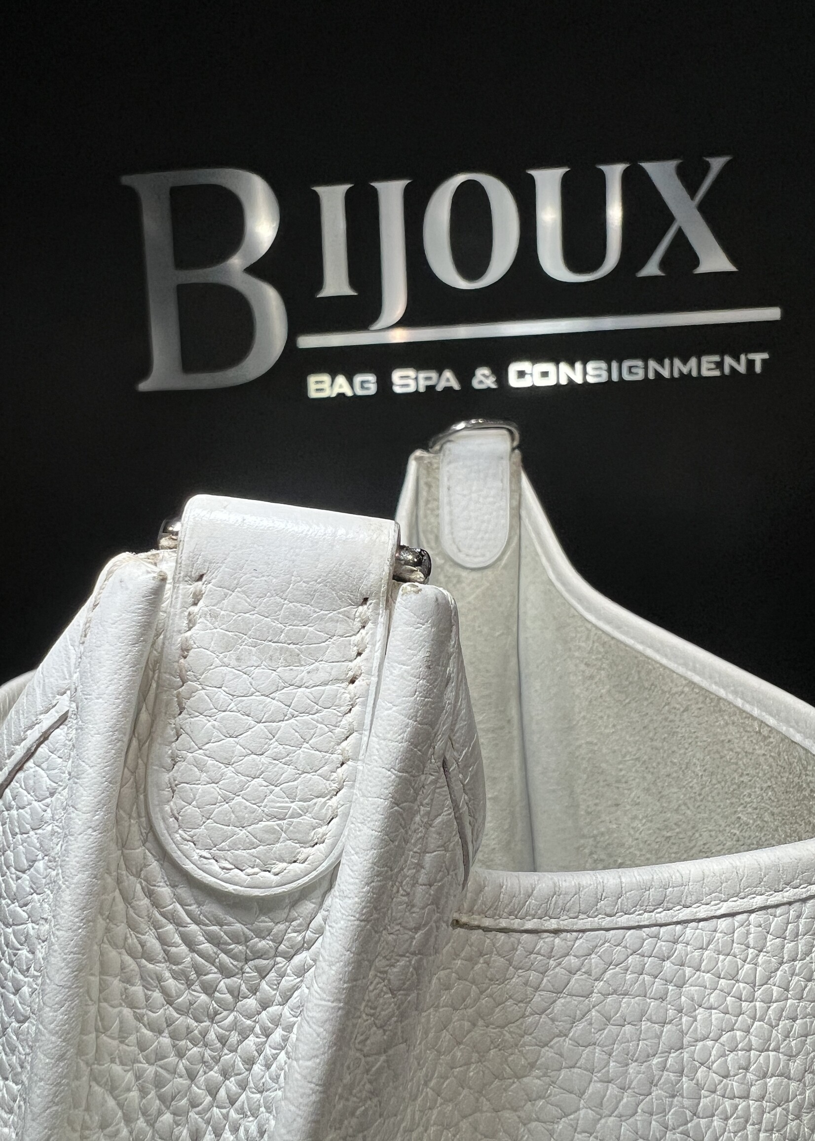 Hermes Hermes Evelyne Parchment White Clemence Leather GM