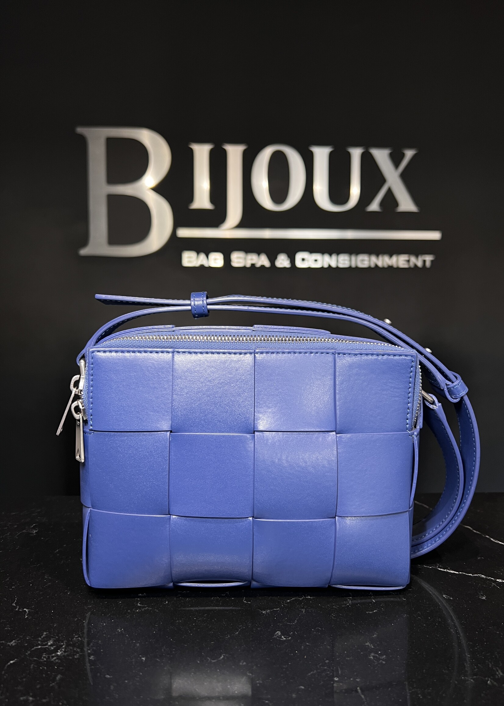Bottega Veneta Bottega Veneta Blue Intrecciato Cassette Crossbody
