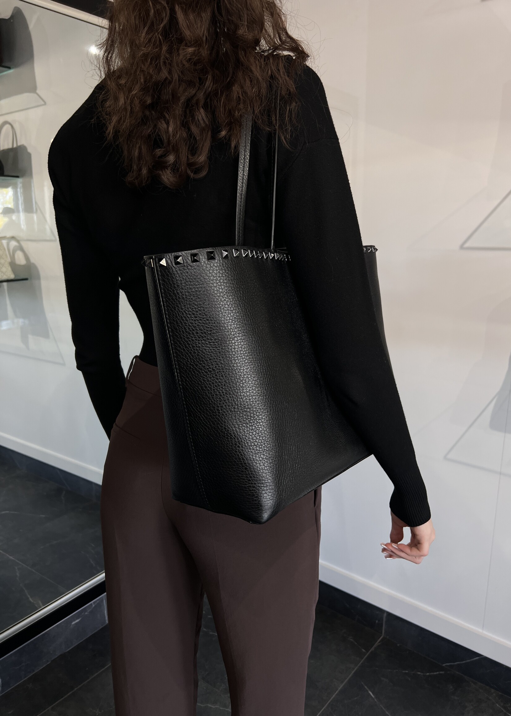Valentino Valentino Garavani Rockstud Leather Tote