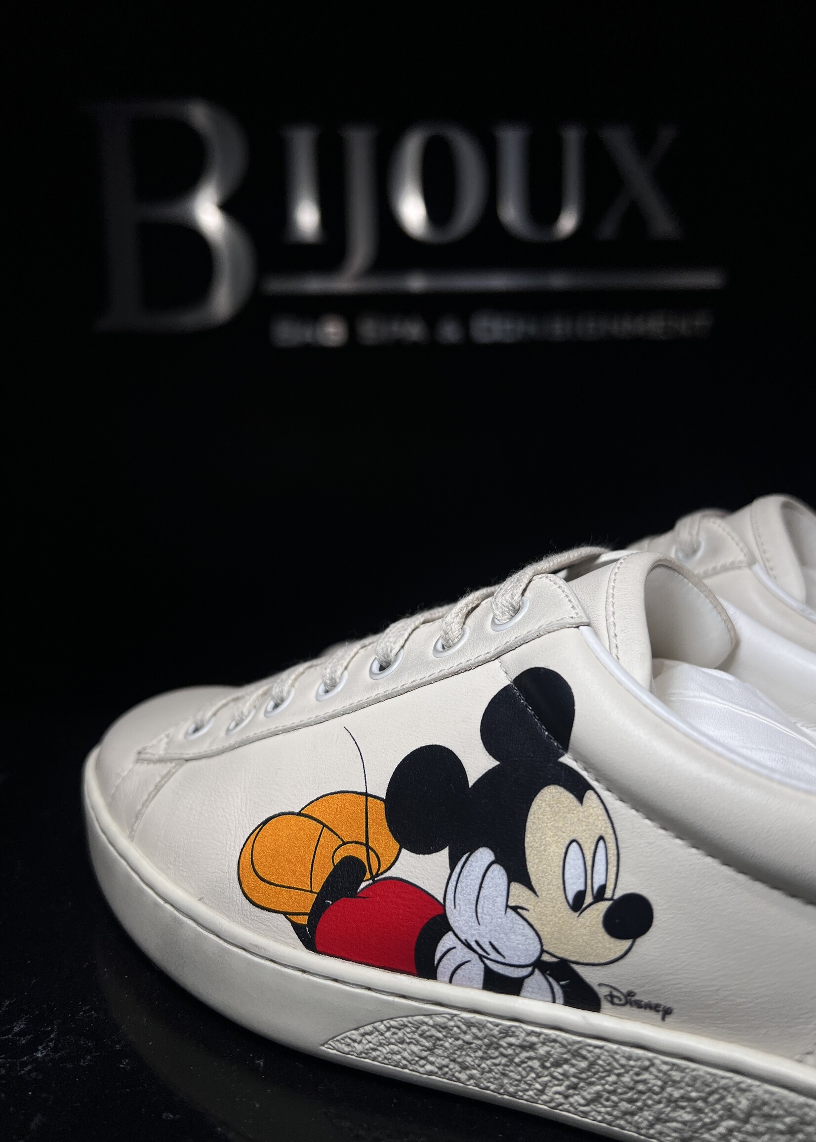 Gucci Gucci xDISNEY Miro Soft Calfskin Mickey Mouse Print Womens Ace Sneakers - 7.5