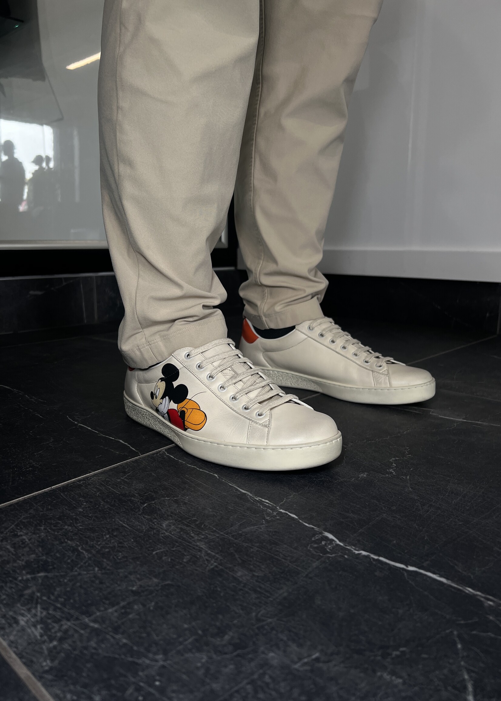 Gucci Gucci xDISNEY Miro Soft Calfskin Mickey Mouse Print Womens Ace Sneakers - 7.5