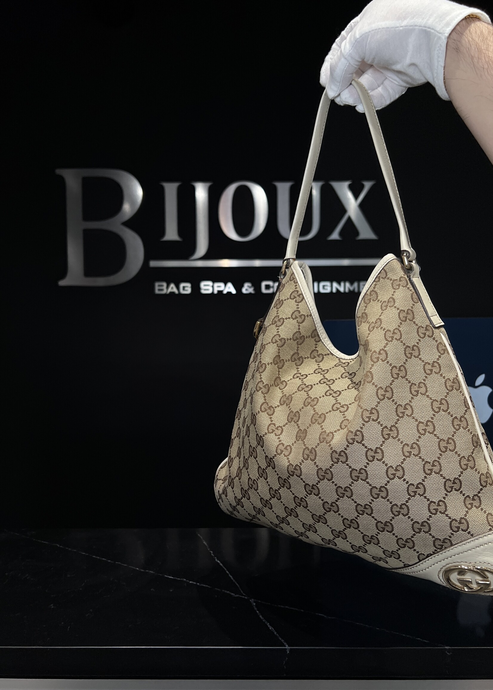 Gucci Gucci GG Canvas New Britt Hobo Shoulder