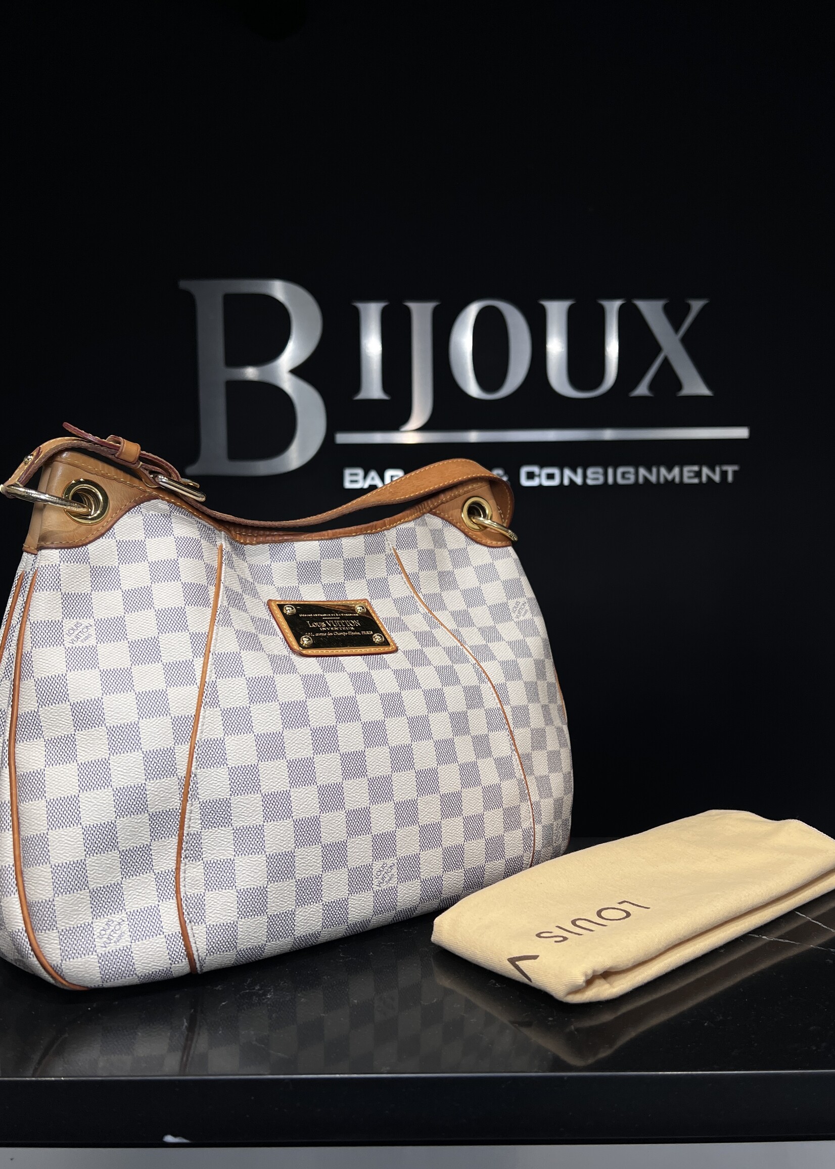 Louis Vuitton Louis Vuitton Damier Azur Galleria PM
