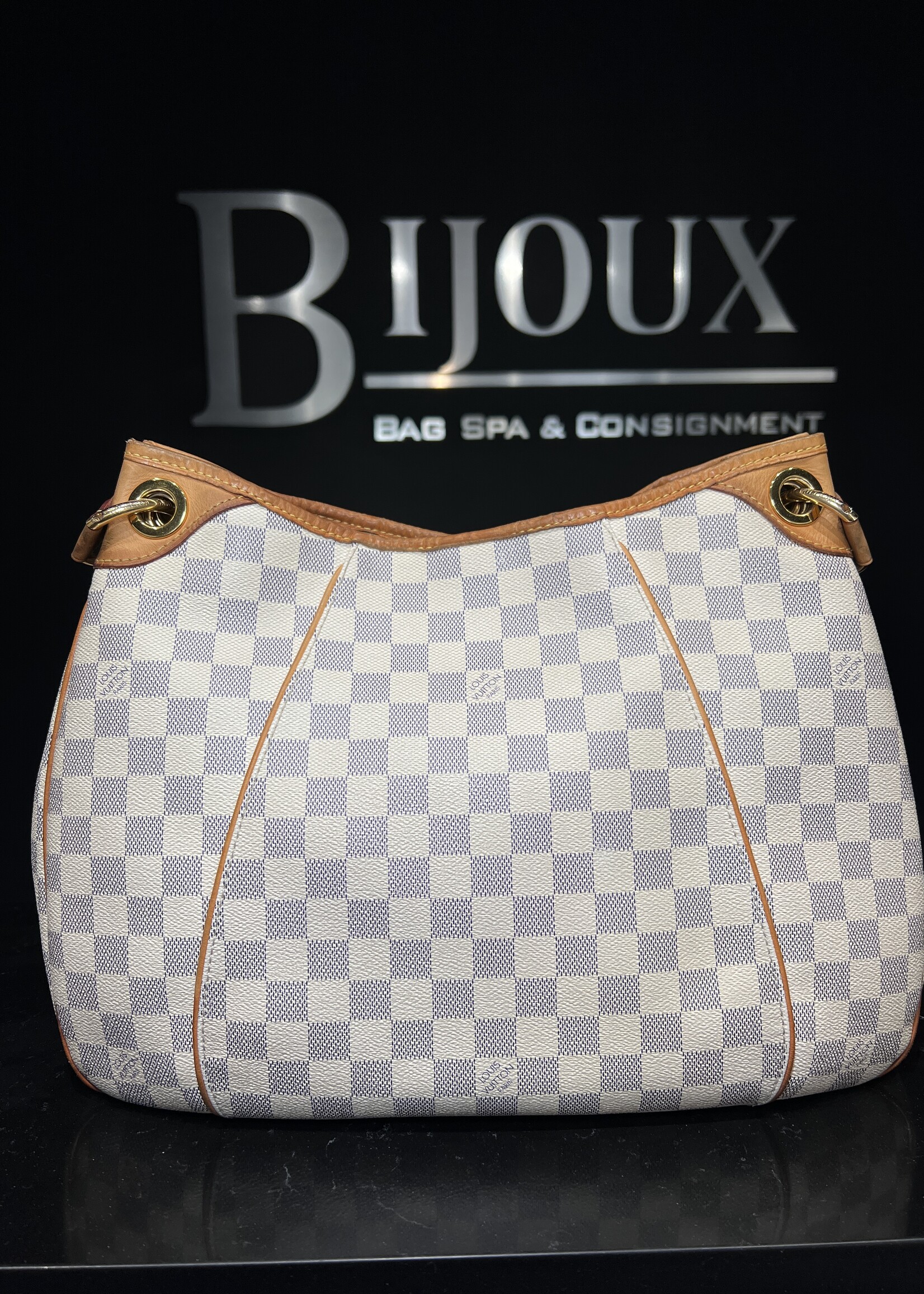 Louis Vuitton Louis Vuitton Damier Azur Galleria PM