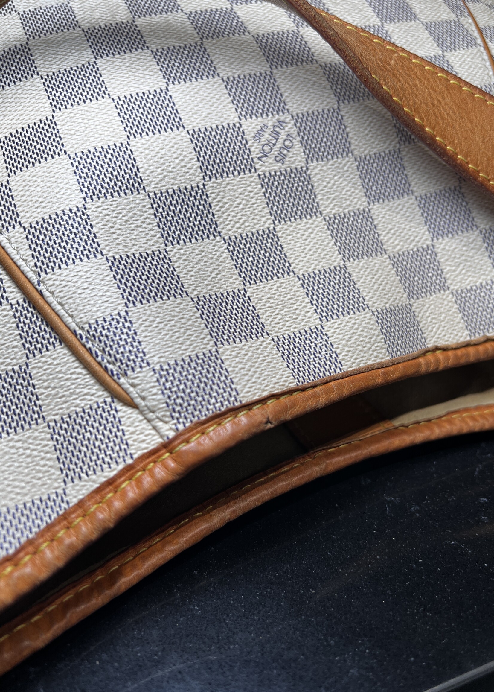 Louis Vuitton Louis Vuitton Damier Azur Galleria PM