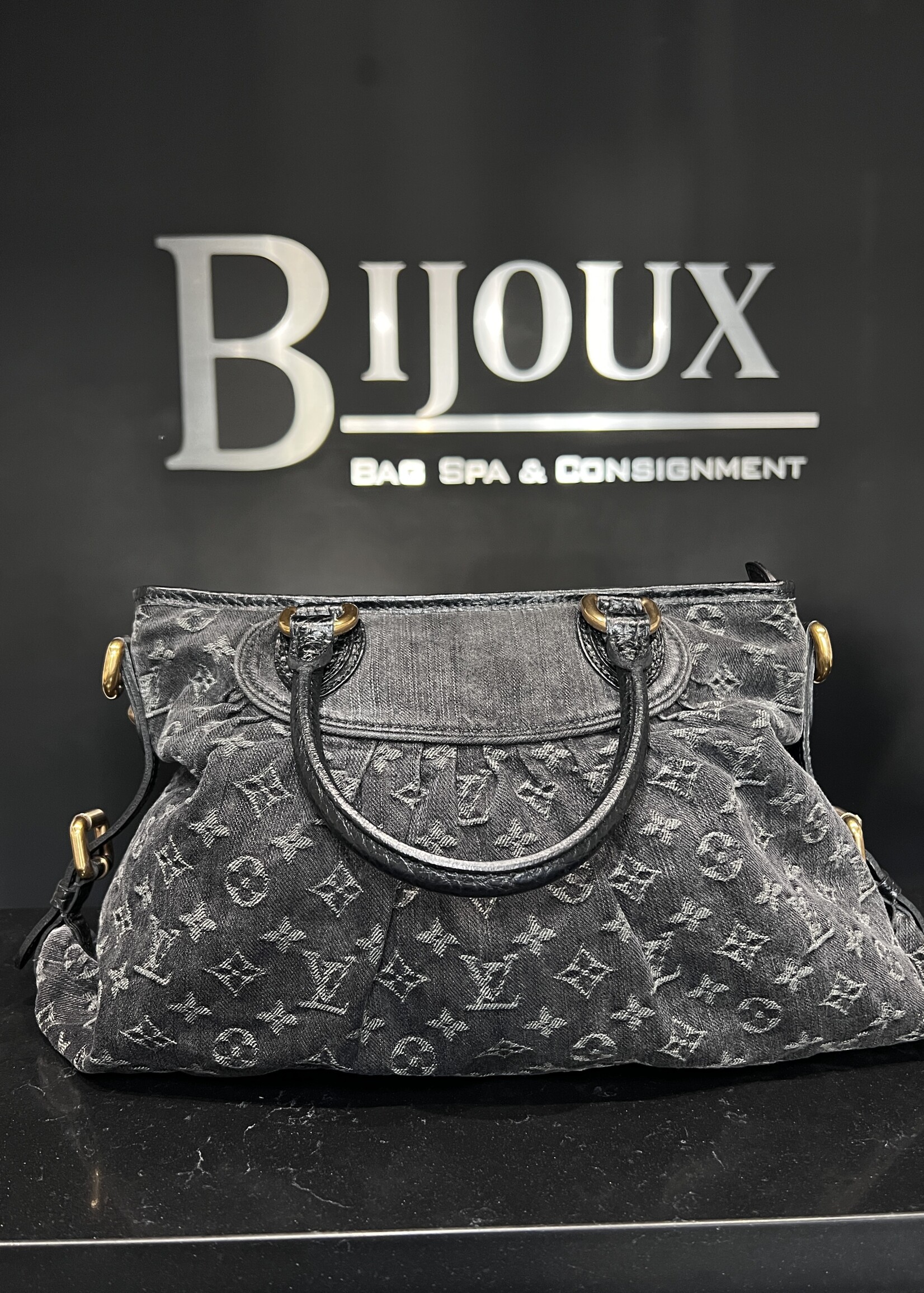 Louis Vuitton Louis Vuitton Monogram Washed Denim Neo Cabby MM