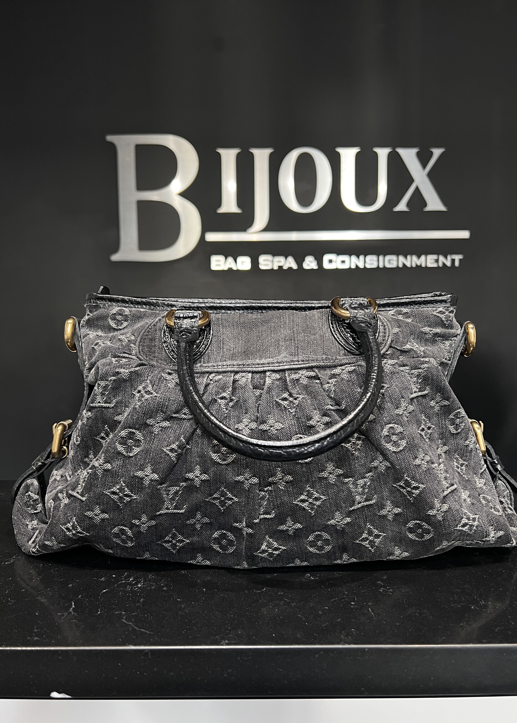 Louis Vuitton Louis Vuitton Monogram Washed Denim Neo Cabby MM