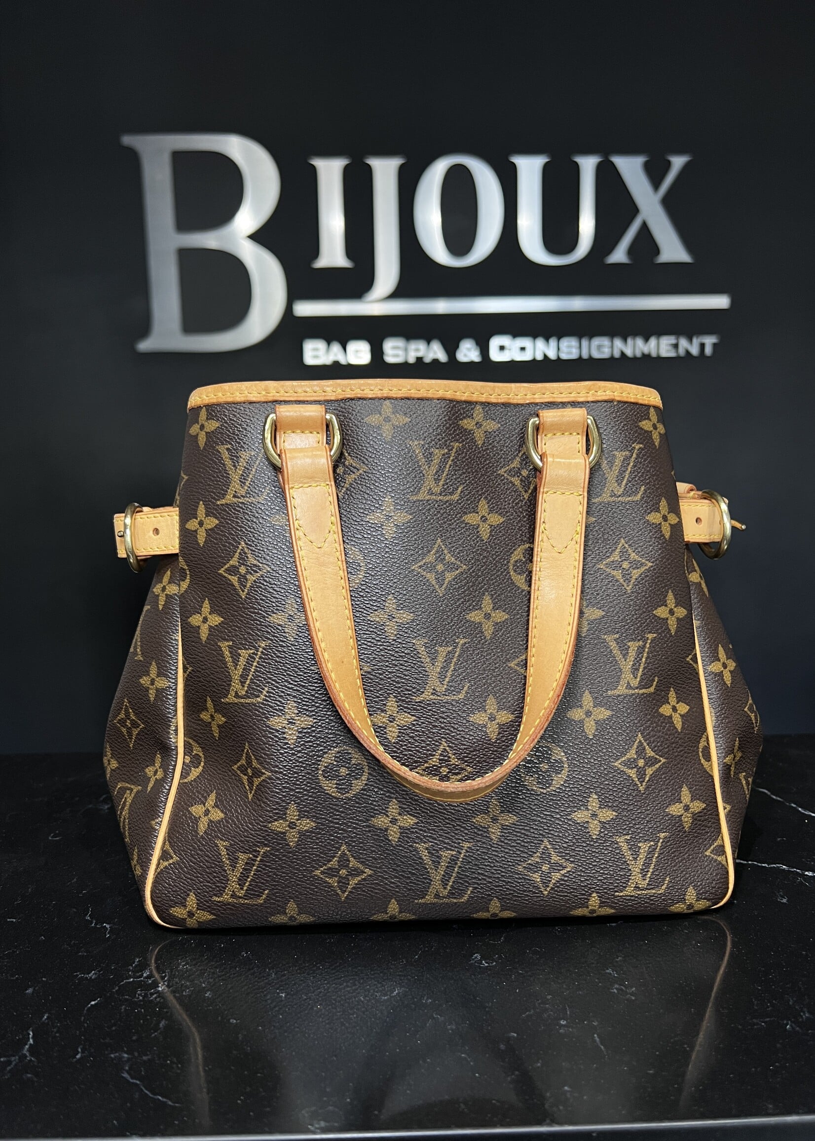 Louis Vuitton Louis Vuitton Monogram Batignolles Vertical PM