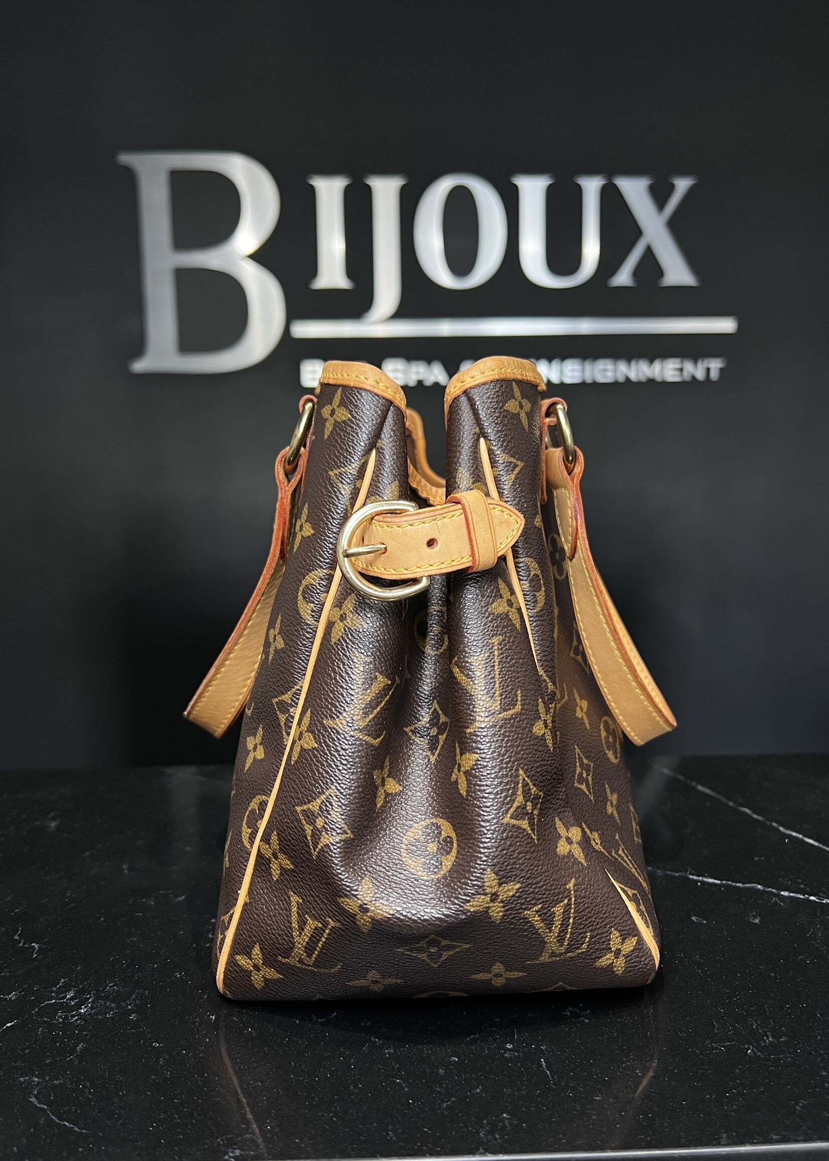 Louis Vuitton Louis Vuitton Monogram Batignolles Vertical PM