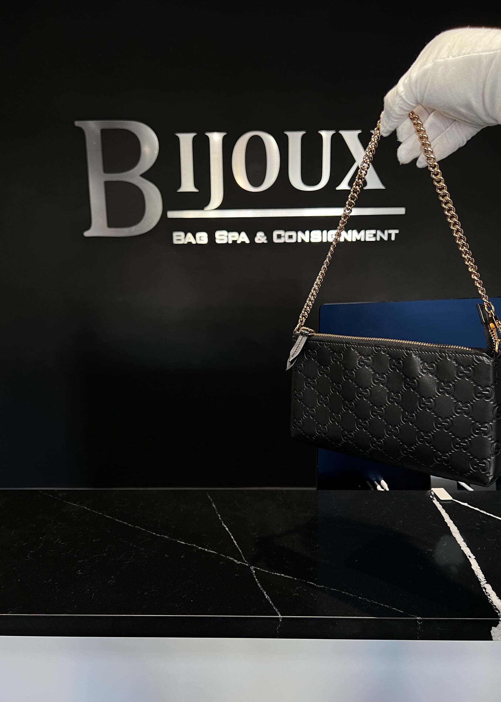 Gucci Gucci GG Signature Chain Wrist Wallet