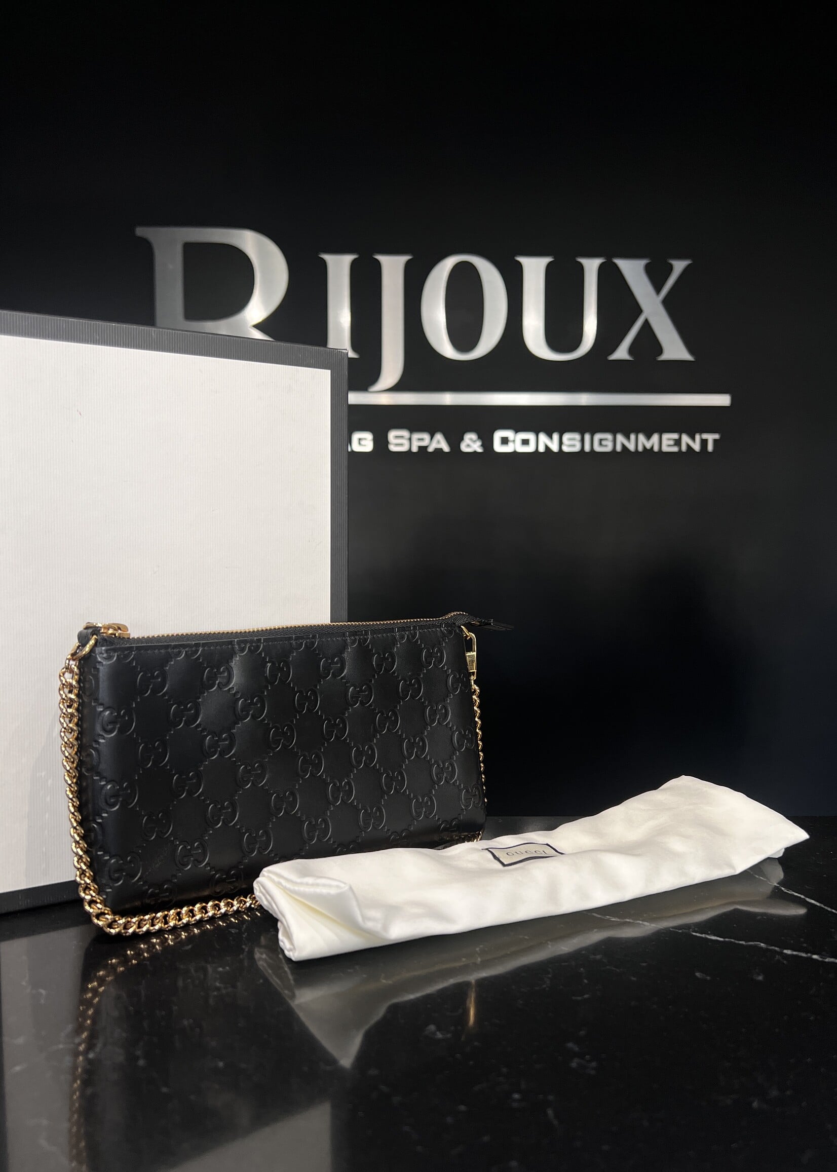 Gucci Gucci GG Signature Chain Wrist Wallet