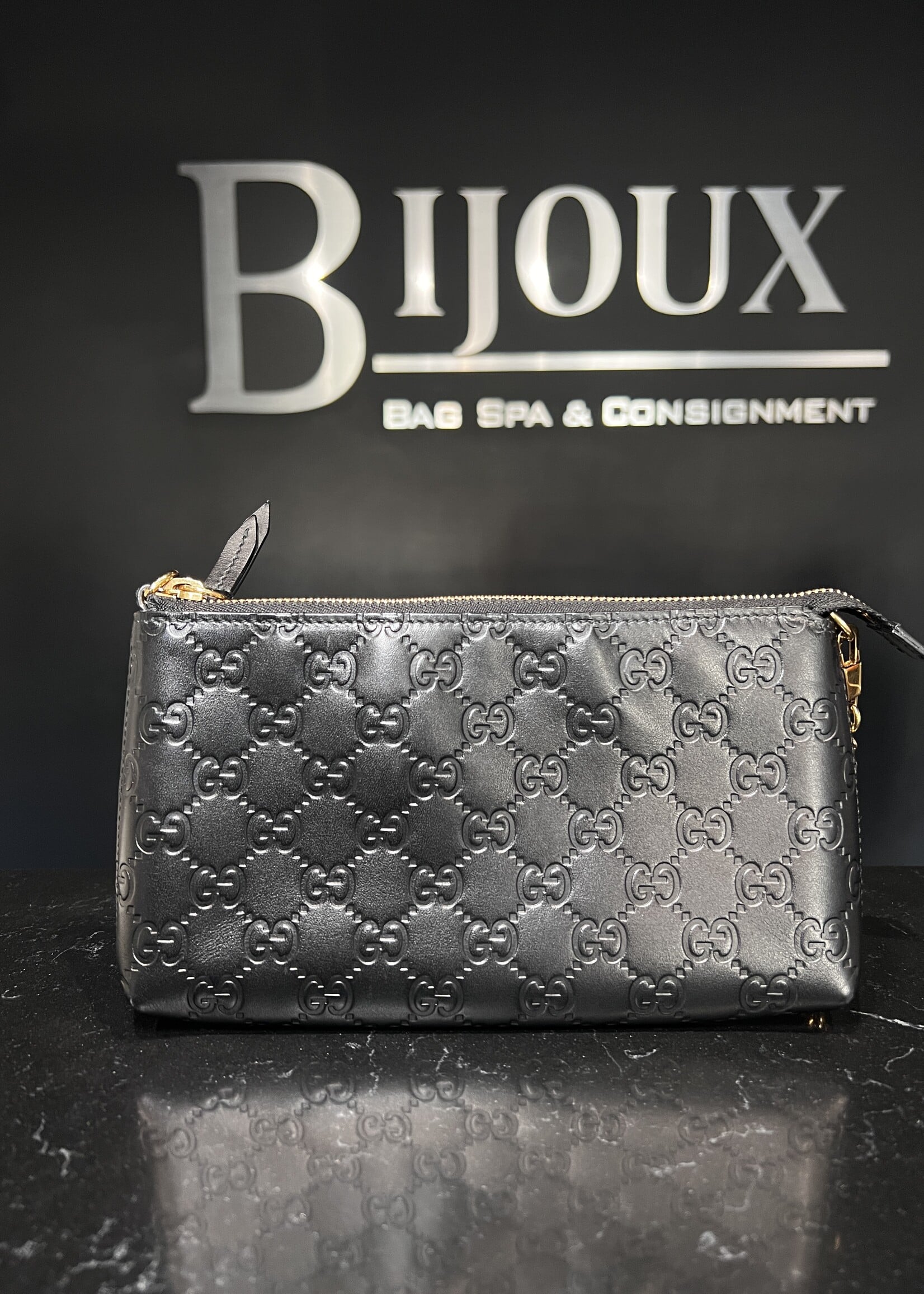 Gucci Gucci GG Signature Chain Wrist Wallet