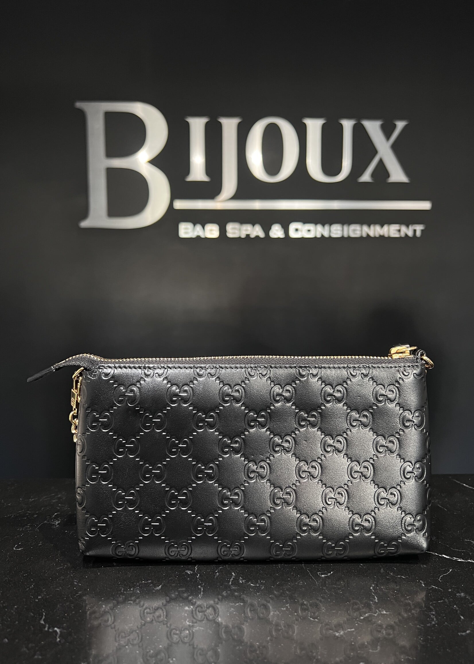 Gucci Gucci GG Signature Chain Wrist Wallet