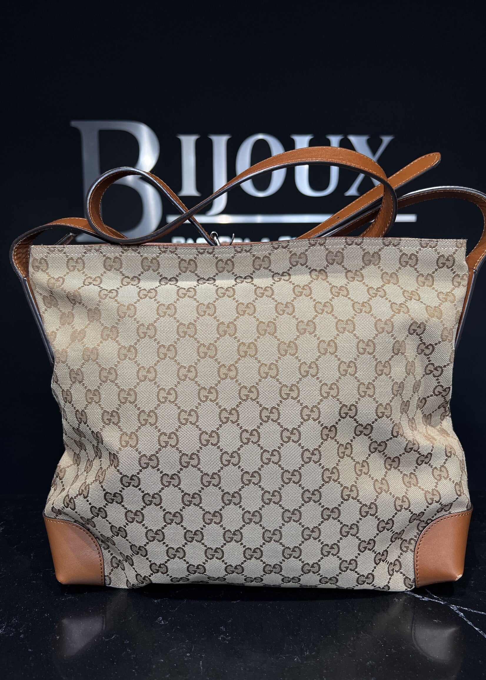 Gucci Gucci GG Canvas Web Sherry Line Messenger