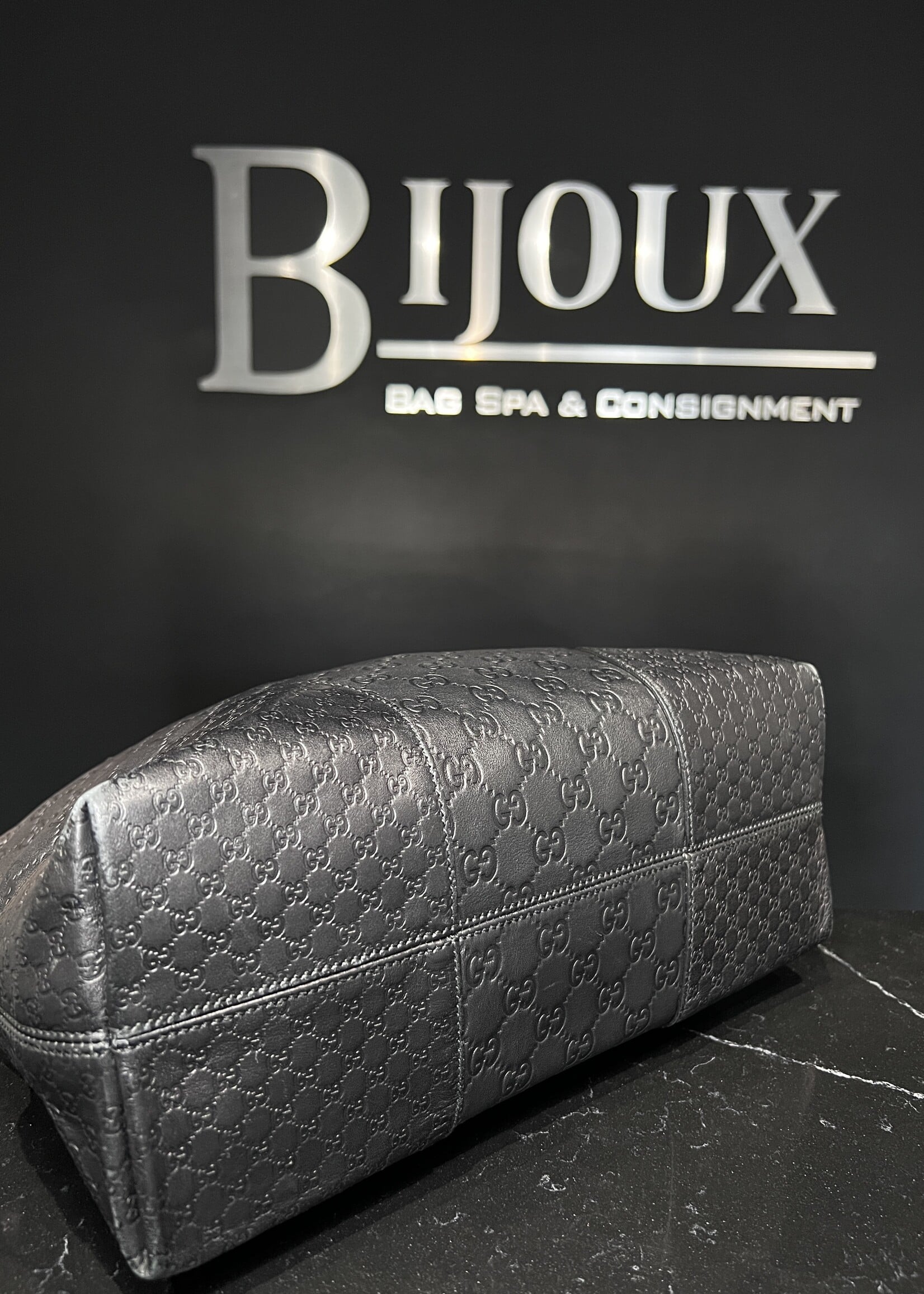 Gucci Gucci Black Guccissima Leather Bree Tote