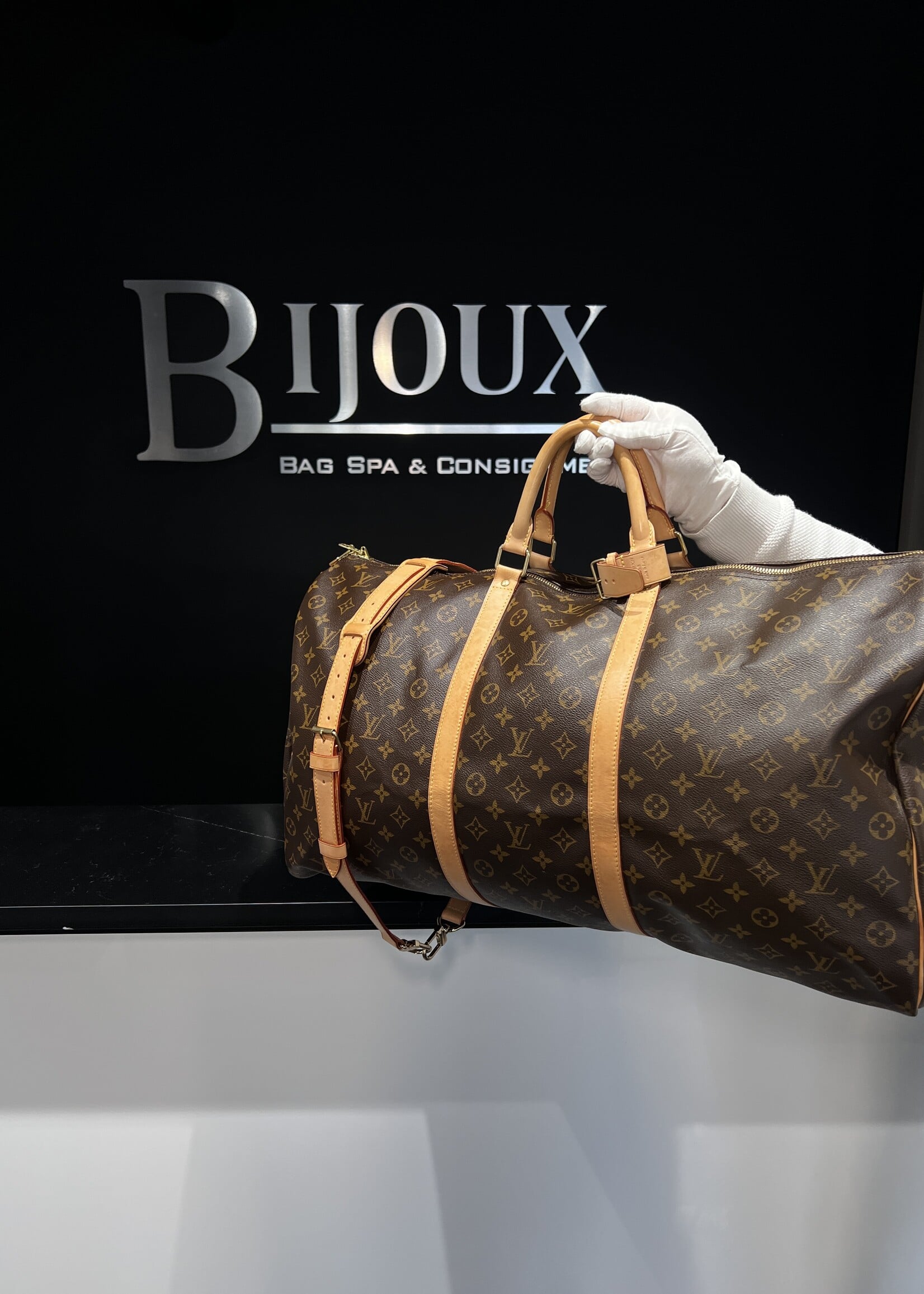 Louis Vuitton Louis Vuitton Keepall 60 Monogram Bandouliere