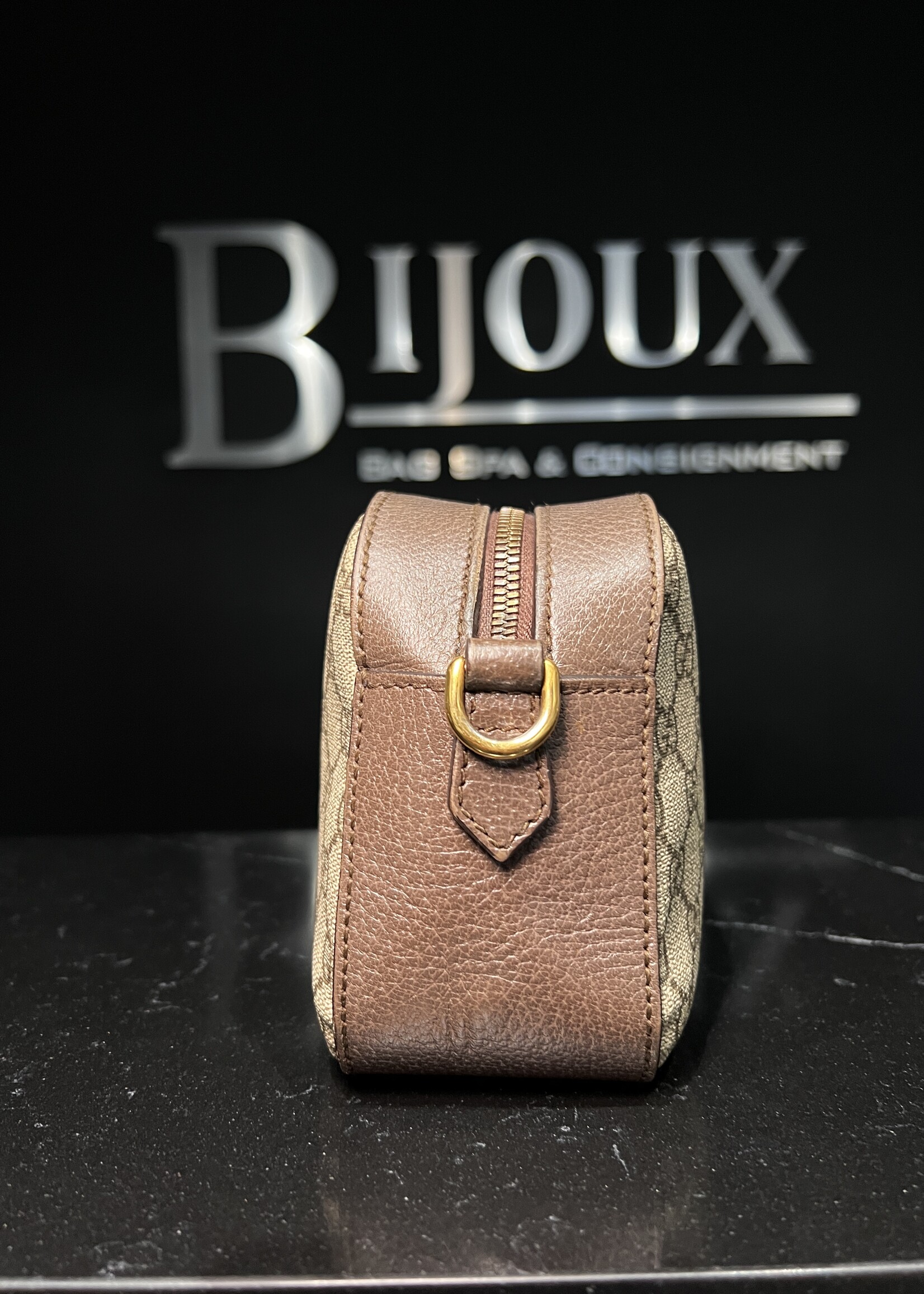 Gucci Gucci GG Supreme Tiger Camera Crossbody
