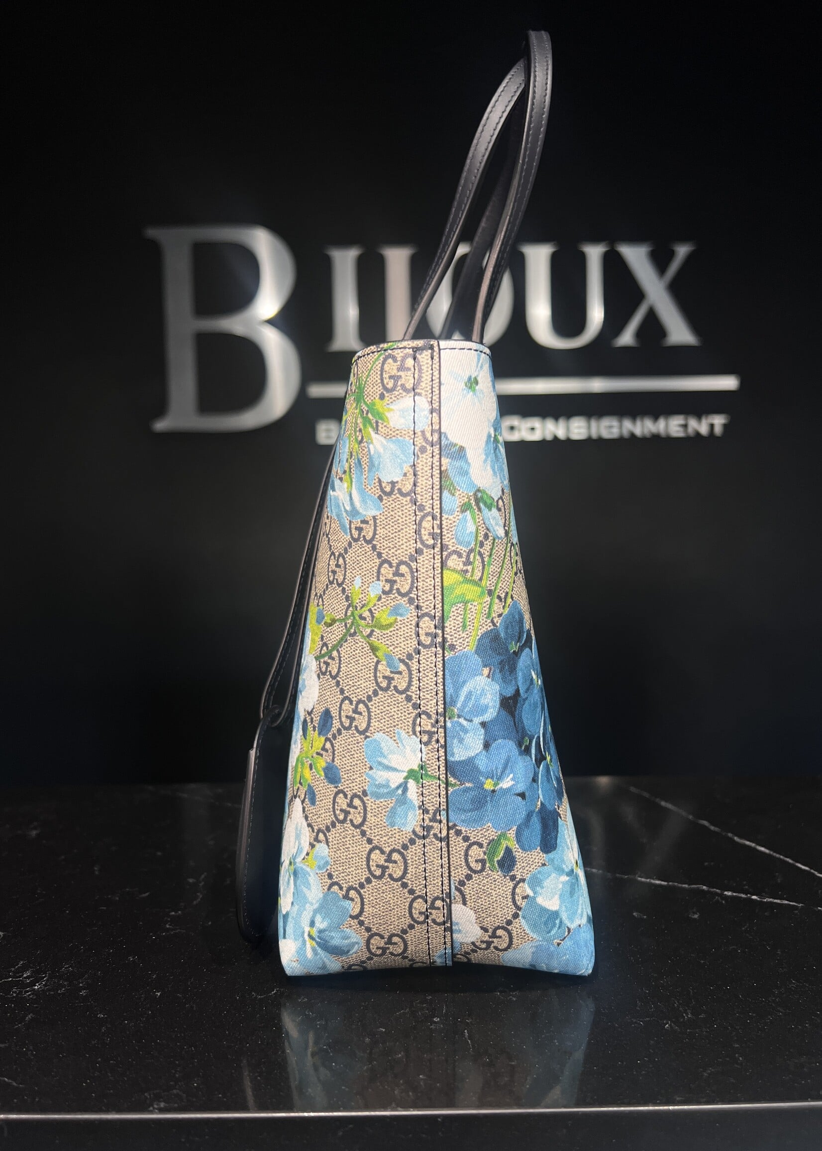 Gucci Gucci Reversible GG Supreme Blooms Small Tote