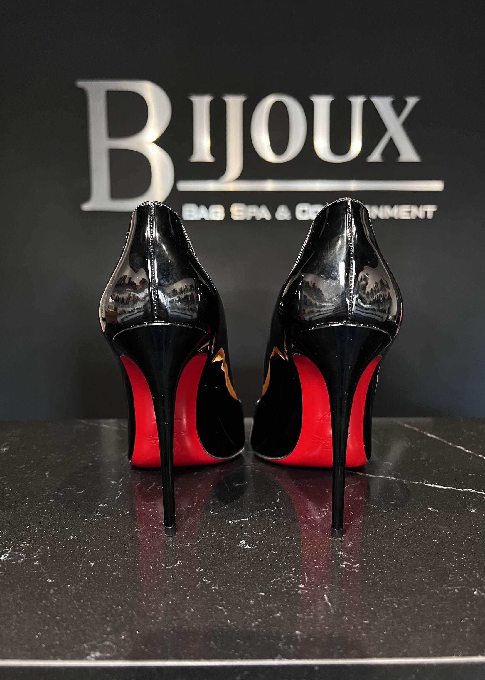 Christian Louboutin Christian Louboutin Hot Chick Patent Leather Heels -  40.5