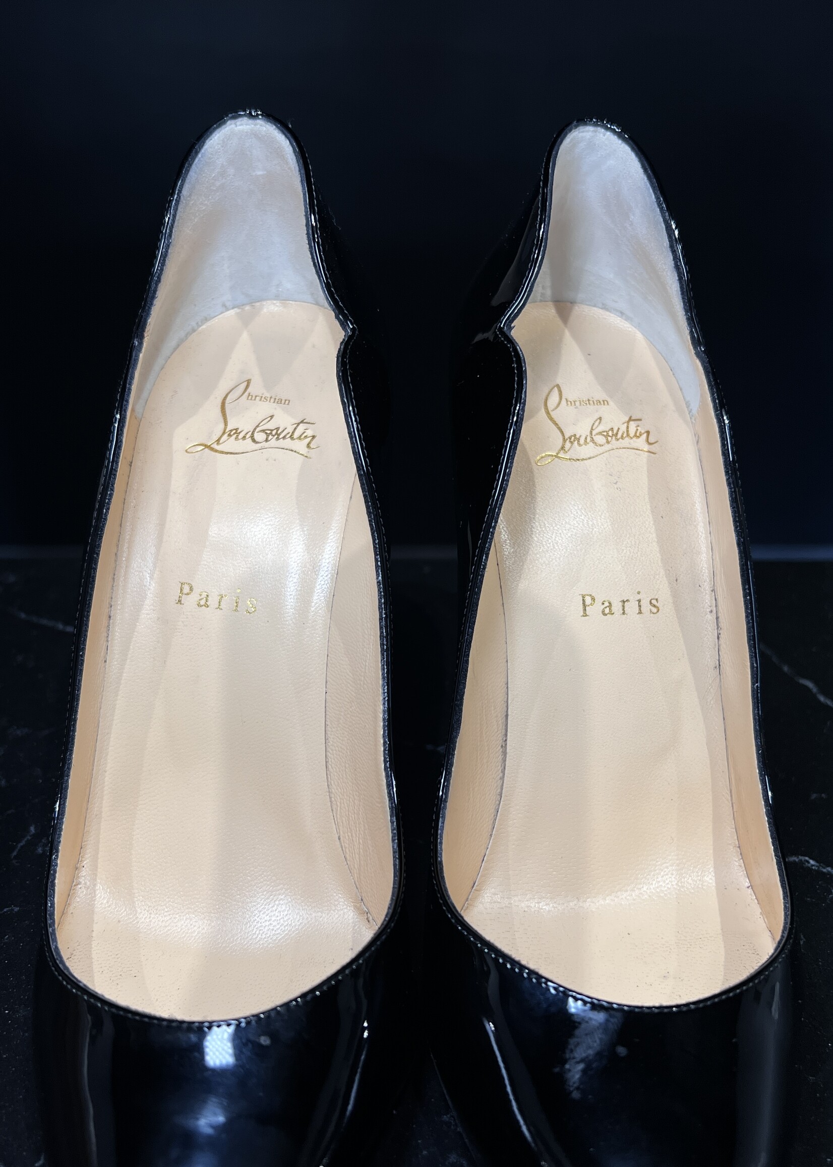 Christian Louboutin Christian Louboutin Hot Chick Patent Leather Heels -  40.5