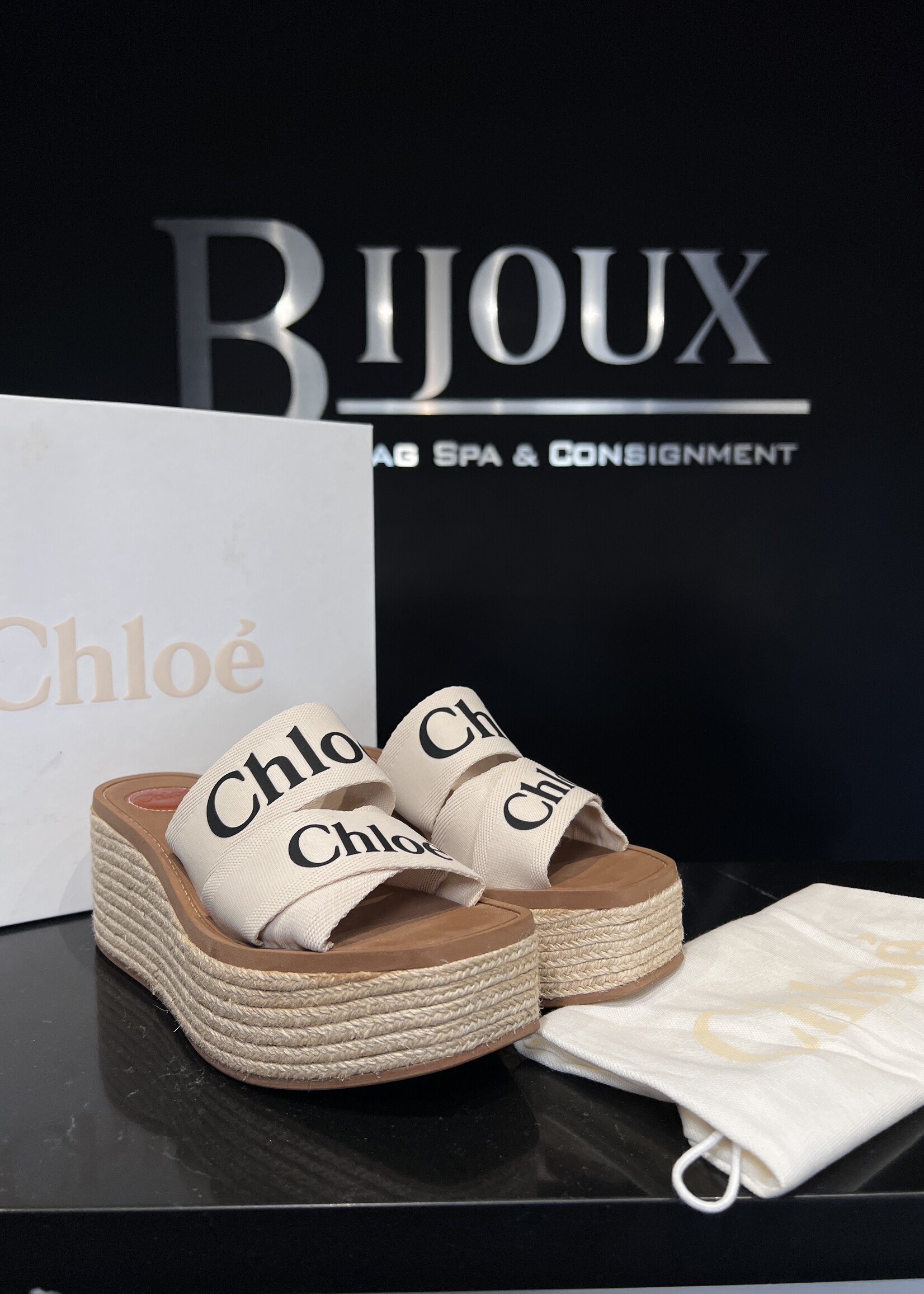 Chloe Chloe Canvas Printed Wedge Heels - 40