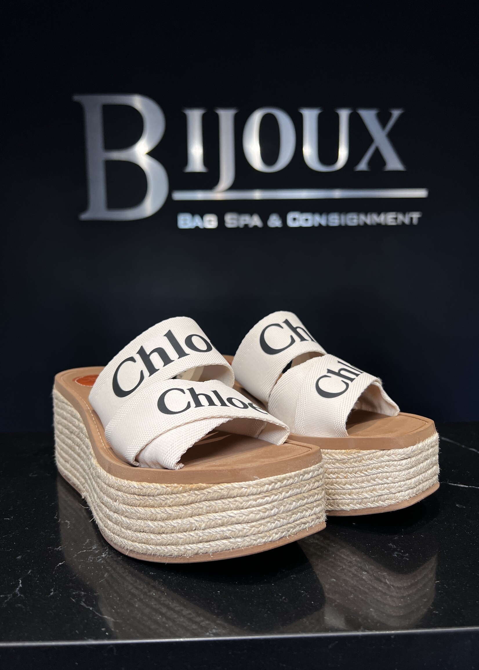Chloe Chloe Canvas Printed Wedge Heels - 40