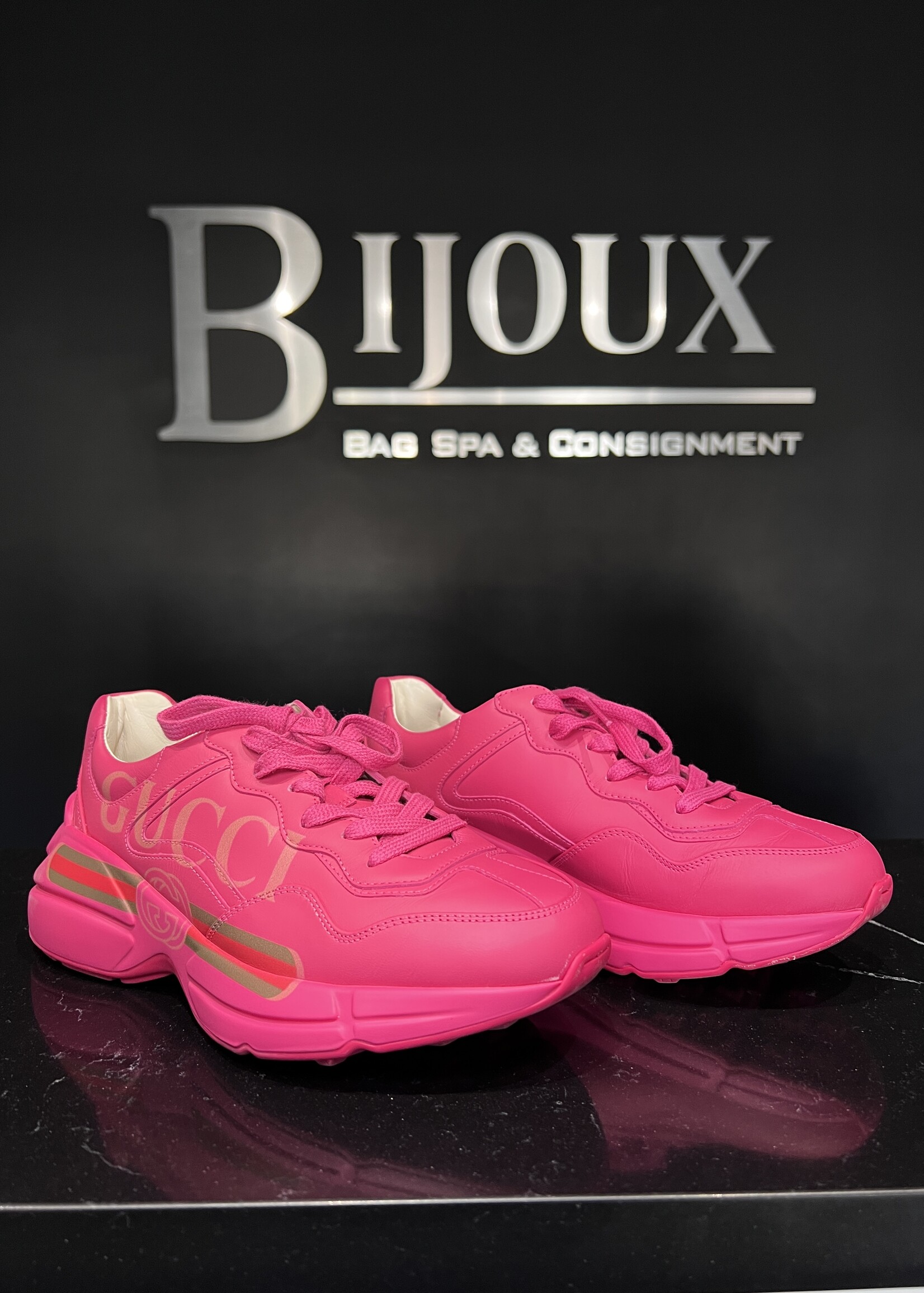 Gucci Gucci Pink Rhyton Sneakers - 37.5