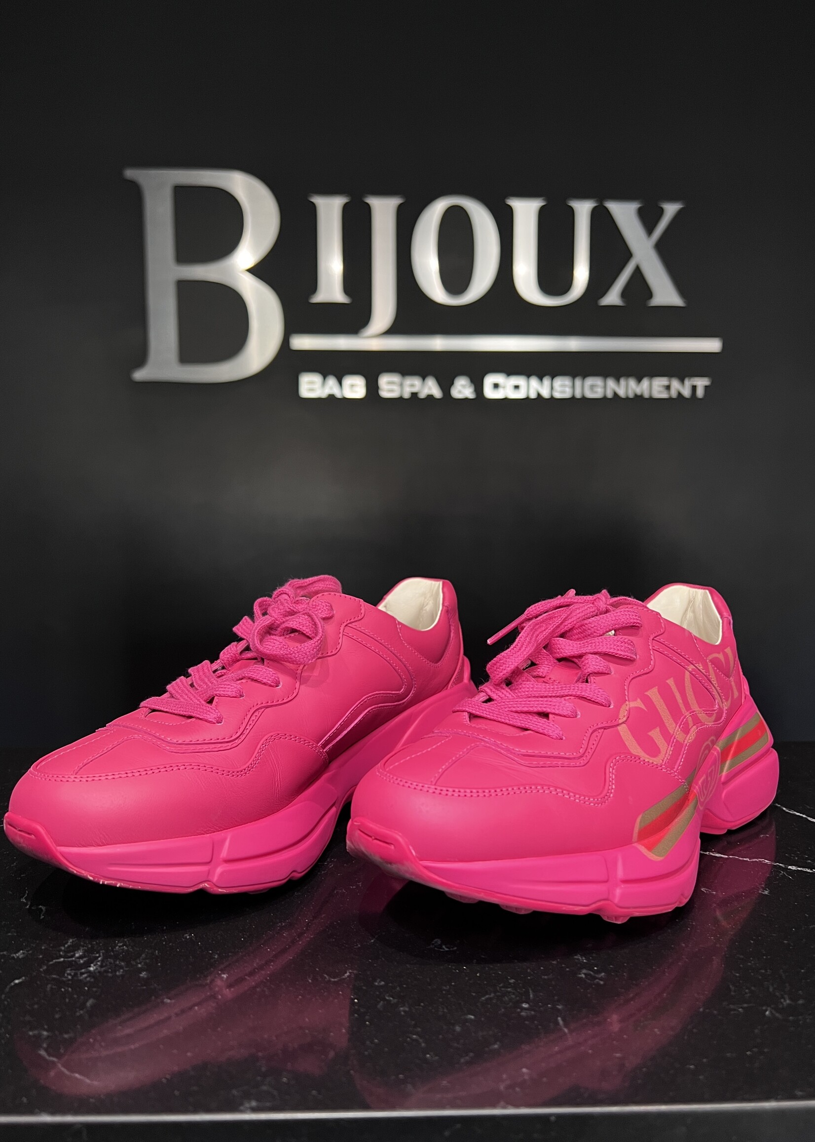 Gucci Gucci Pink Rhyton Sneakers - 37.5