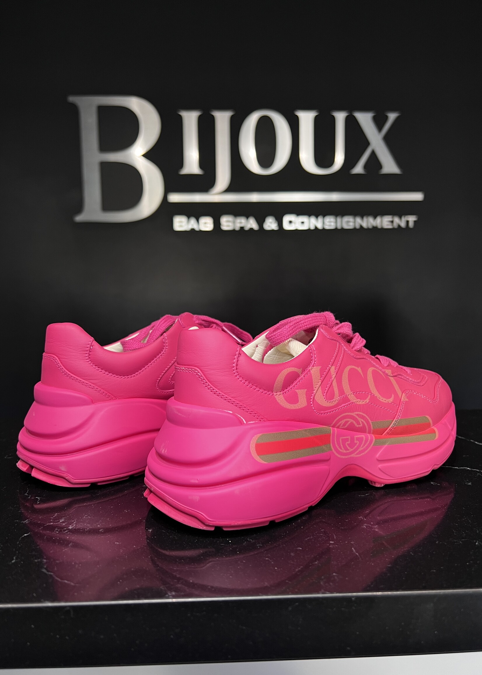 Gucci Gucci Pink Rhyton Sneakers - 37.5
