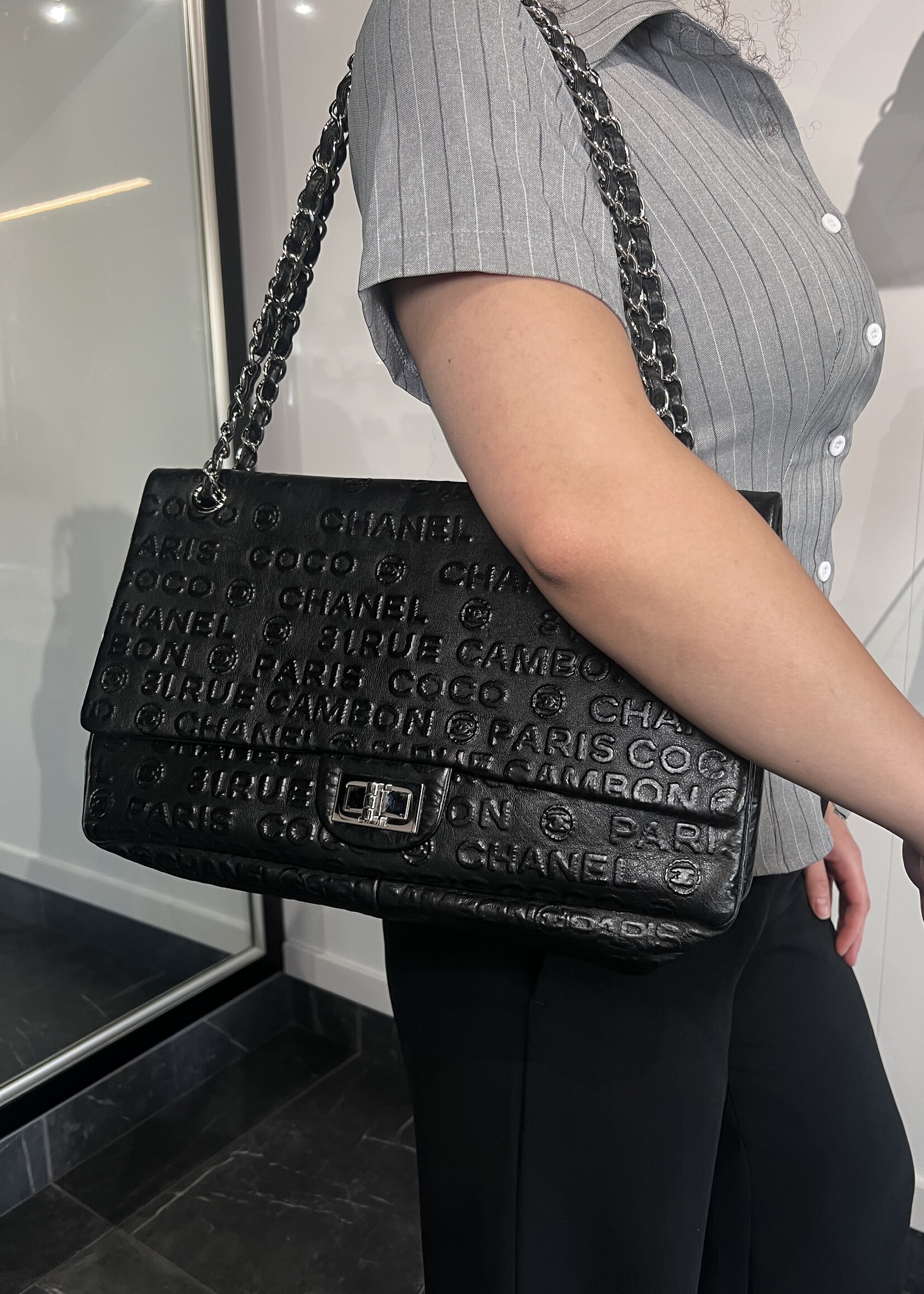 Chanel Chanel Reissue 21 Maxi