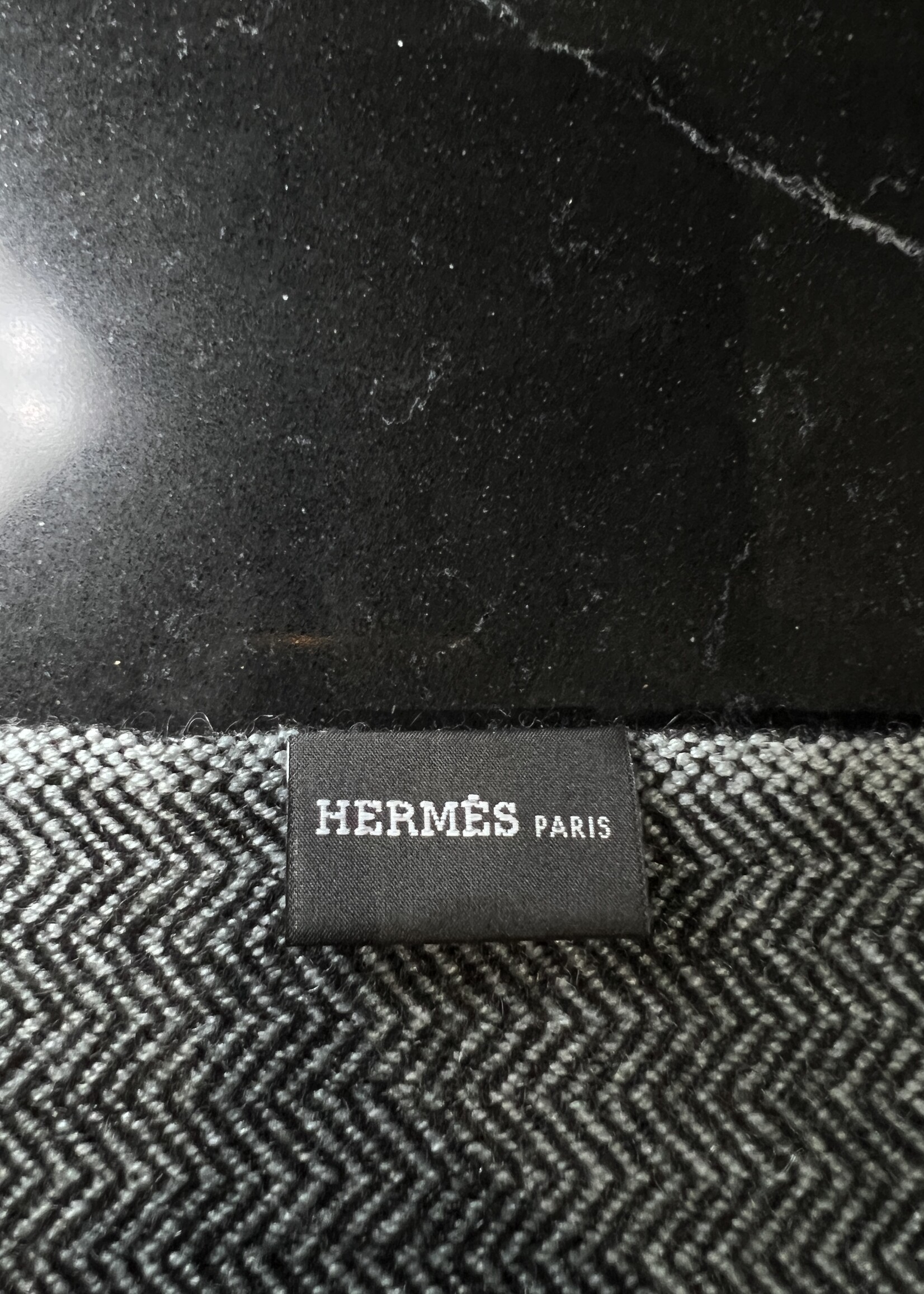 Hermes Hermes H Passant Scarf