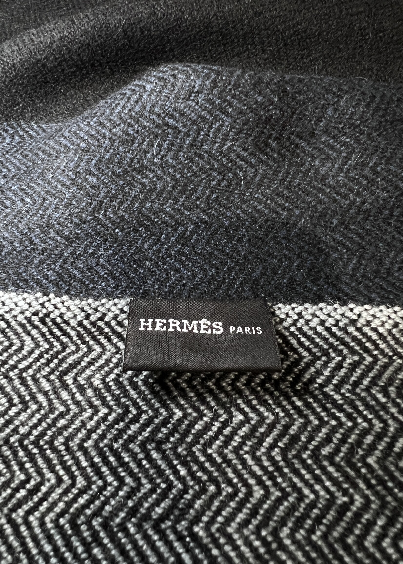 Hermes Hermes H Passant Scarf