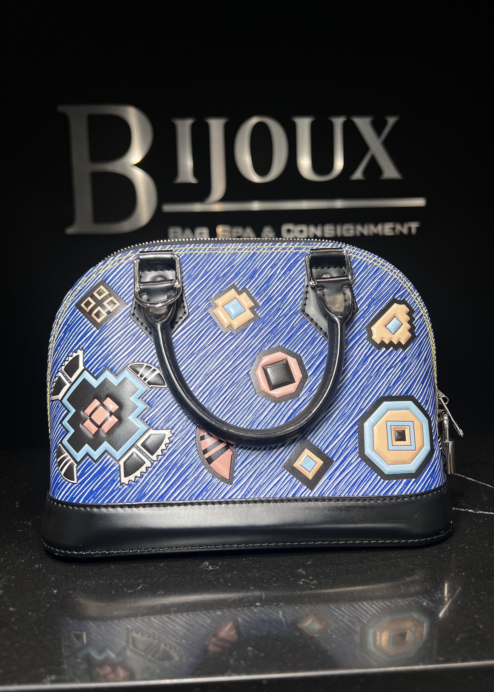 Louis Vuitton Louis Vuitton Epi Aztèque Alma BB