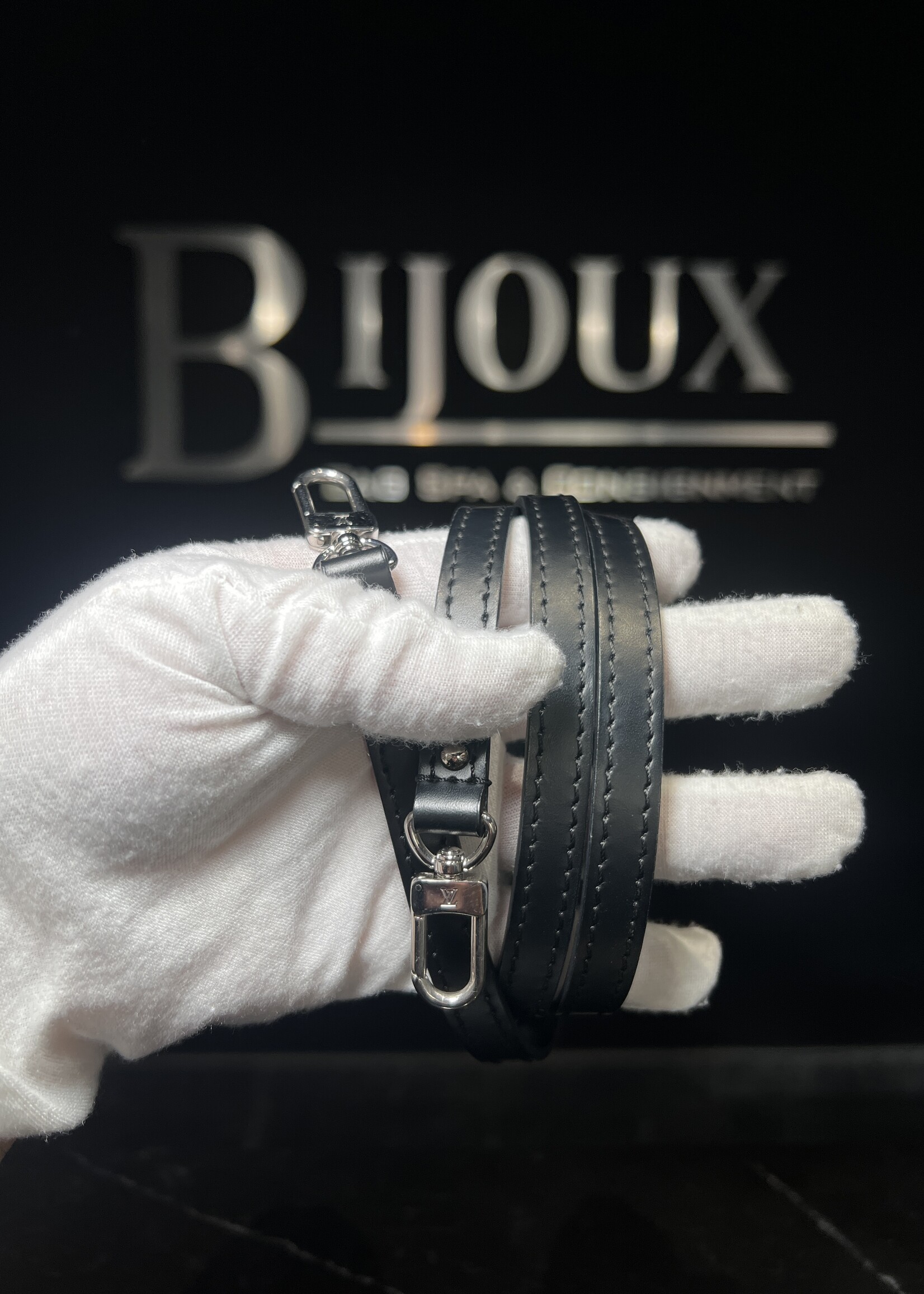 Louis Vuitton Louis Vuitton Epi Aztèque Alma BB