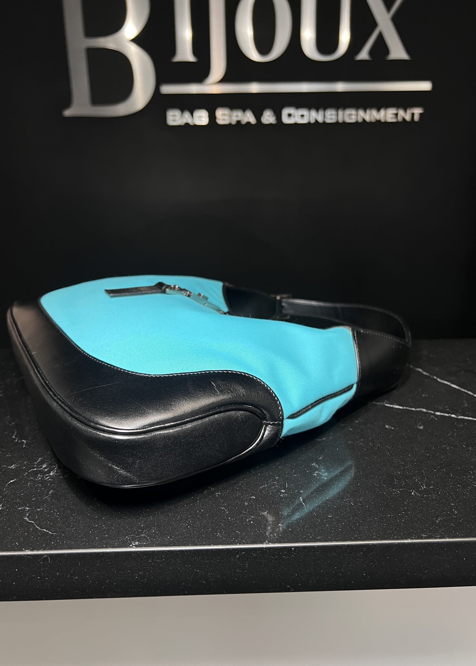 Gucci Gucci Jackie Teal Cloth Shoulder