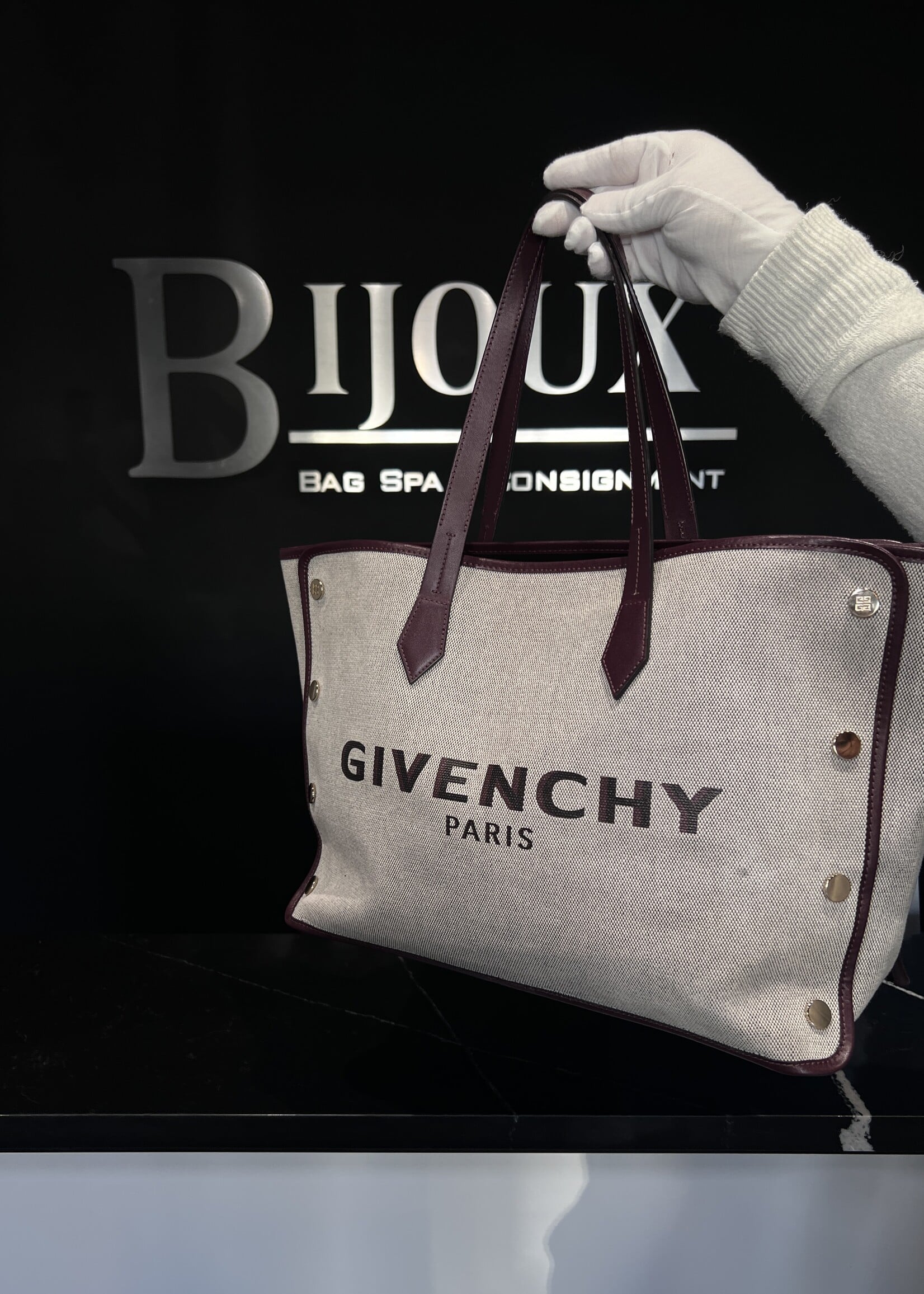 Givenchy Givenchy Medium Bond Shopper Tote