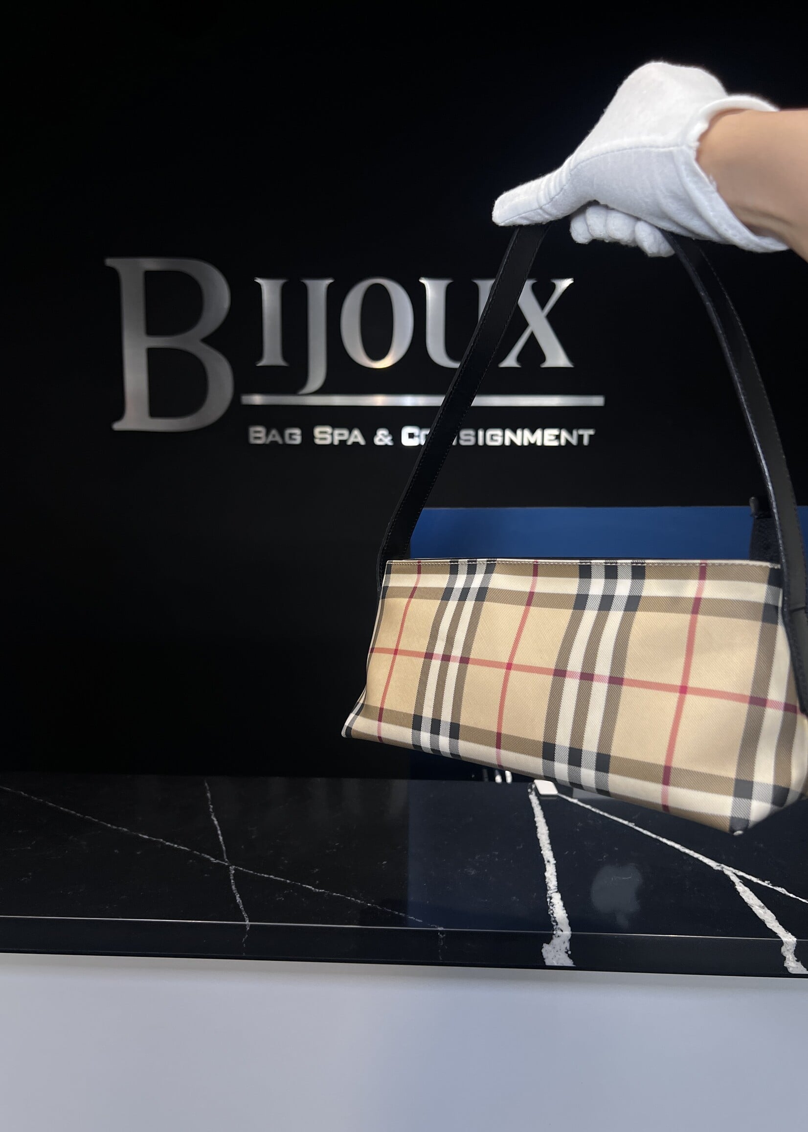 Burberry Burberry Nova Check Shoulder