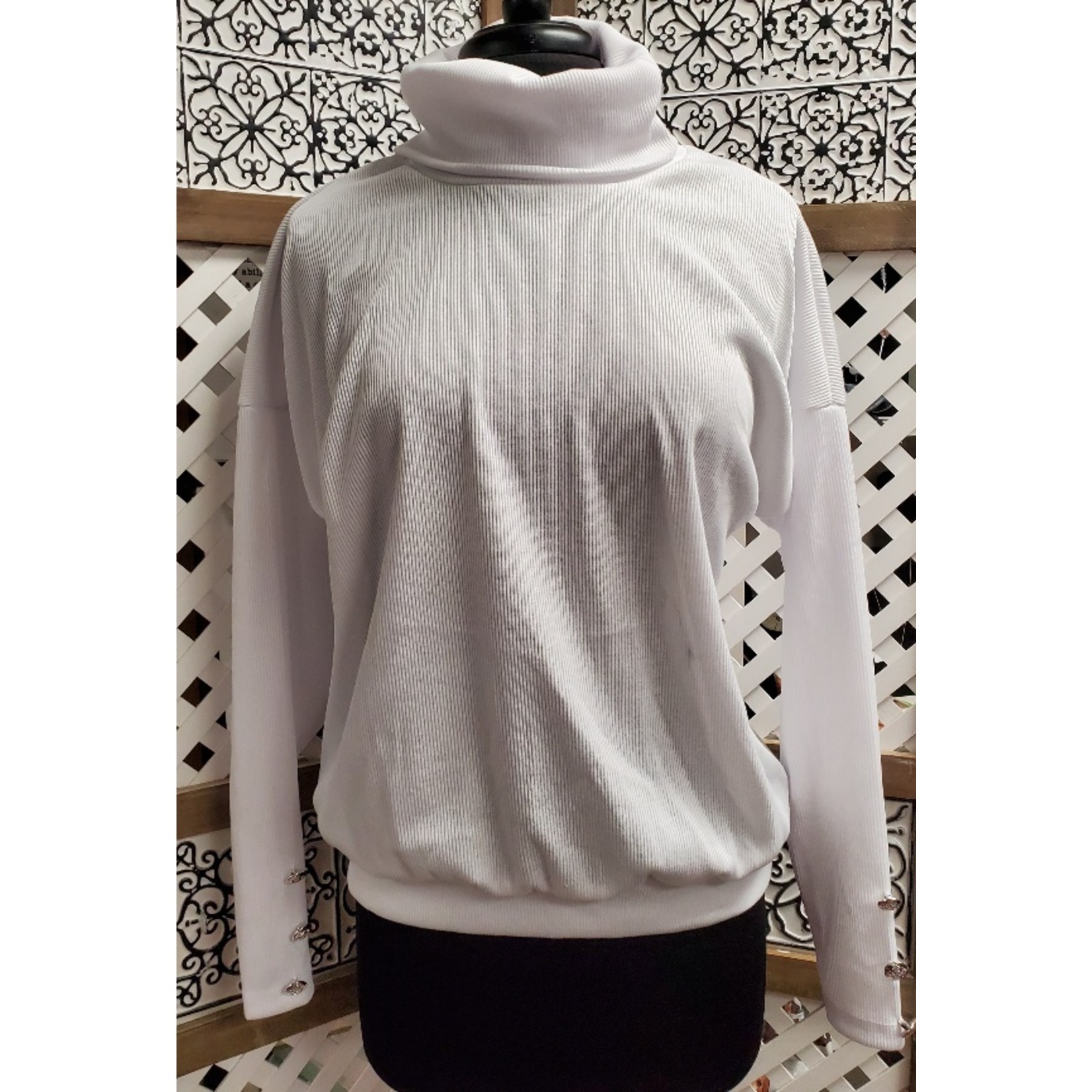 White Button Sleeve Turtle Neck S D9030