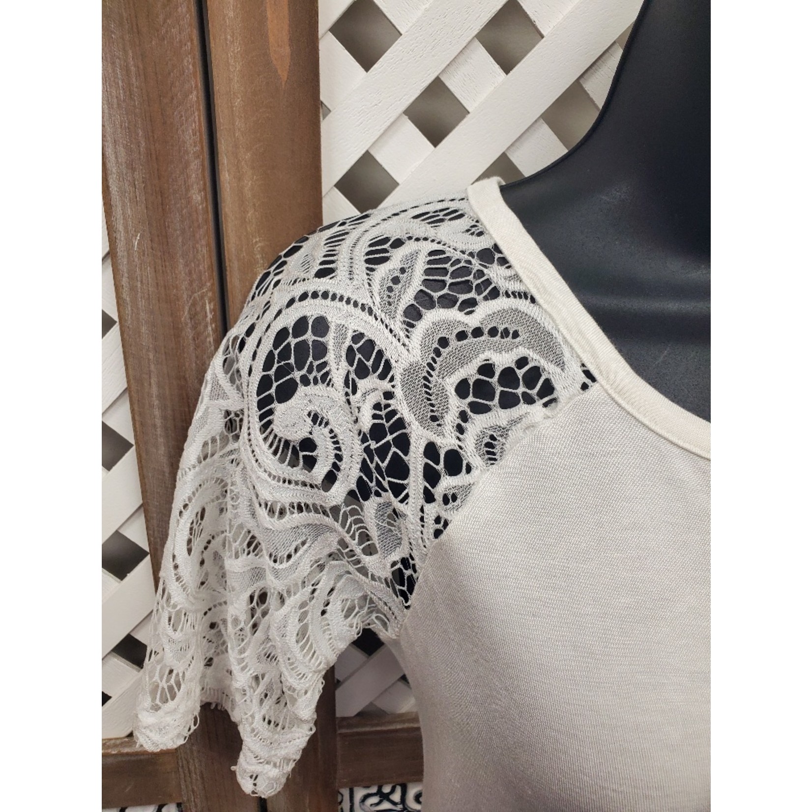 White Lace Sleeve Top M 9007