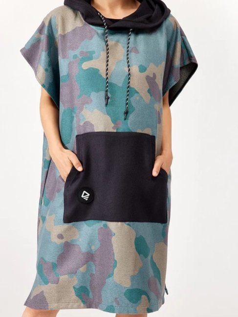 INSPORT fashion inc Nomadix Changing Poncho S/M