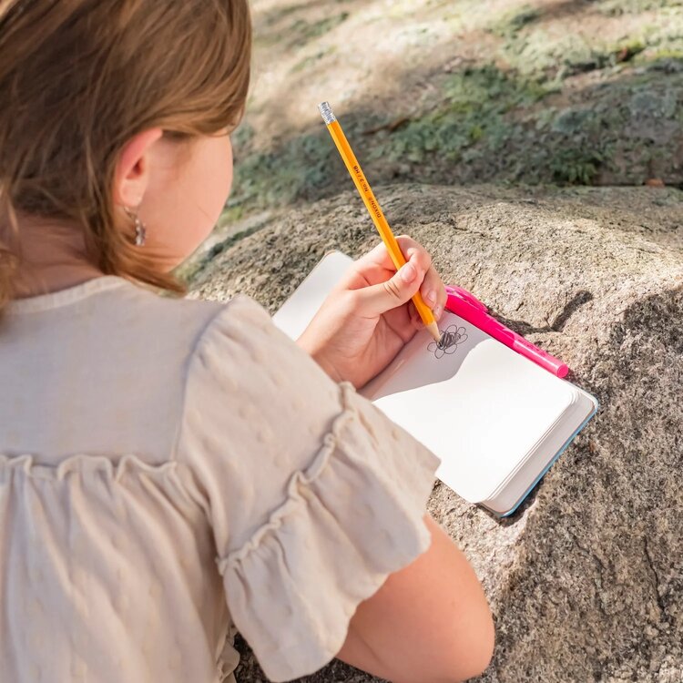 KIKKERLAND Huckleberry Water Proof Sketch  book